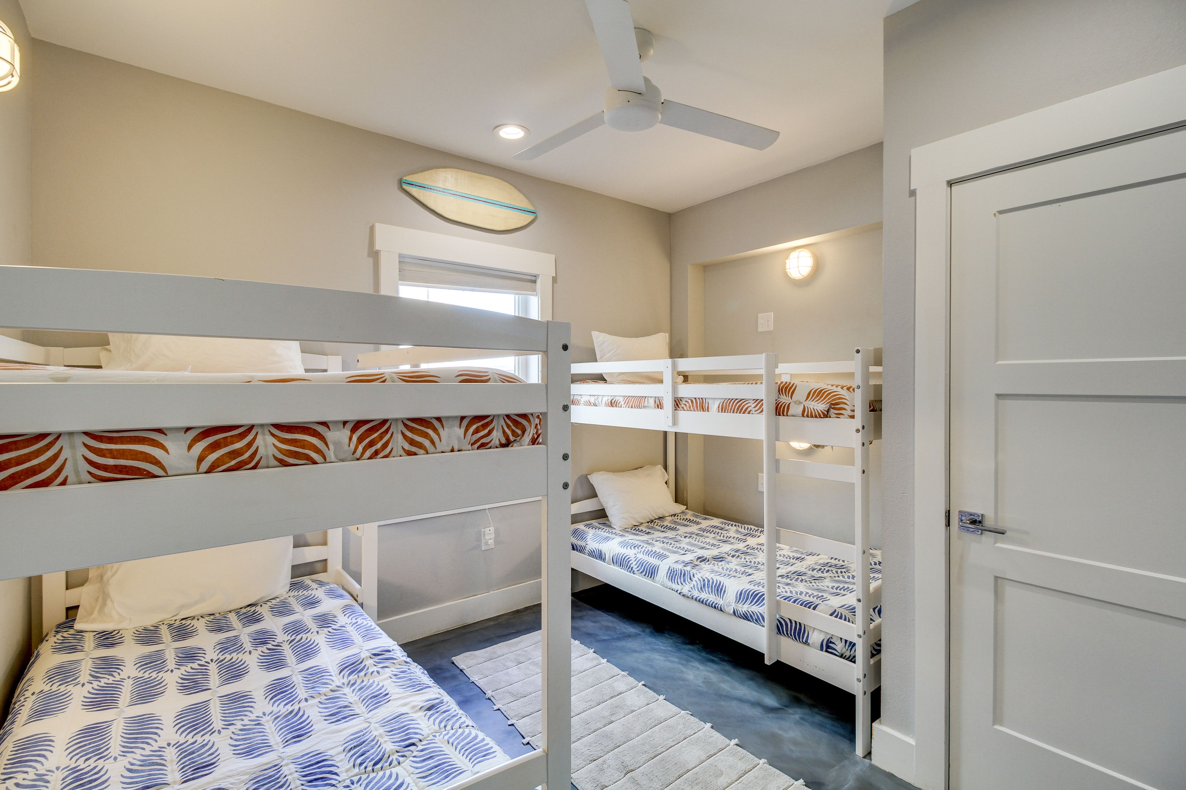 Bedroom 3 | 2 Twin Beds | 1st Floor