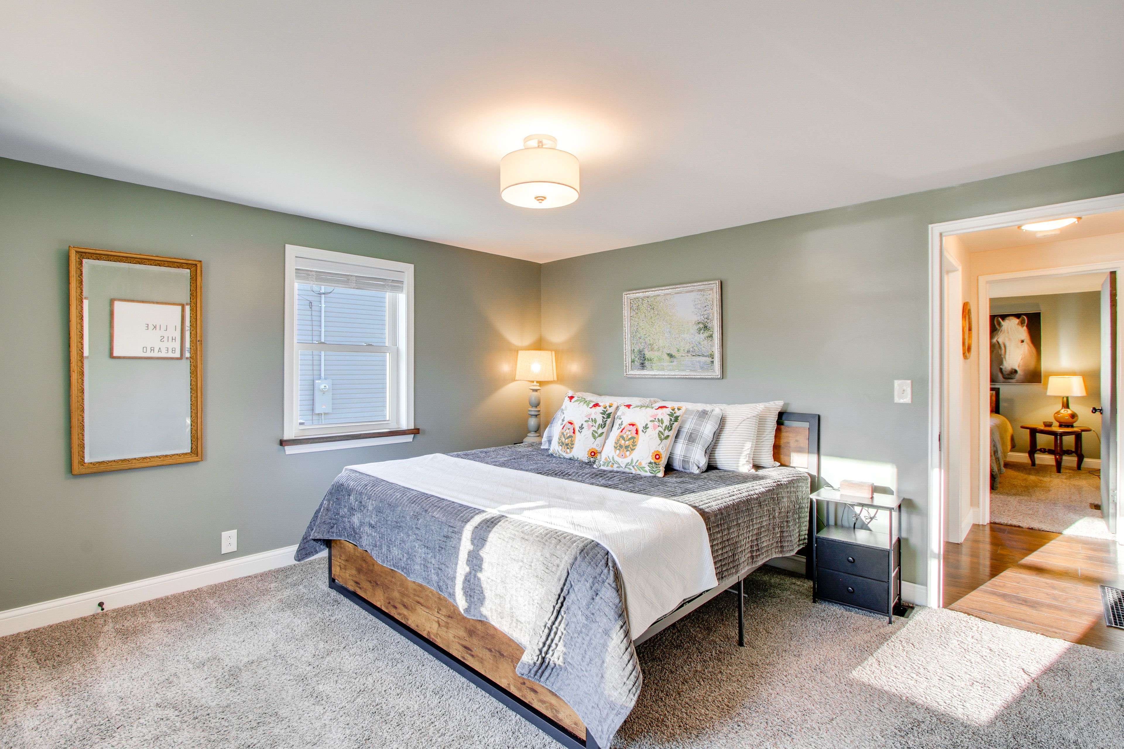 Bedroom 3 | King Bed | Main Floor