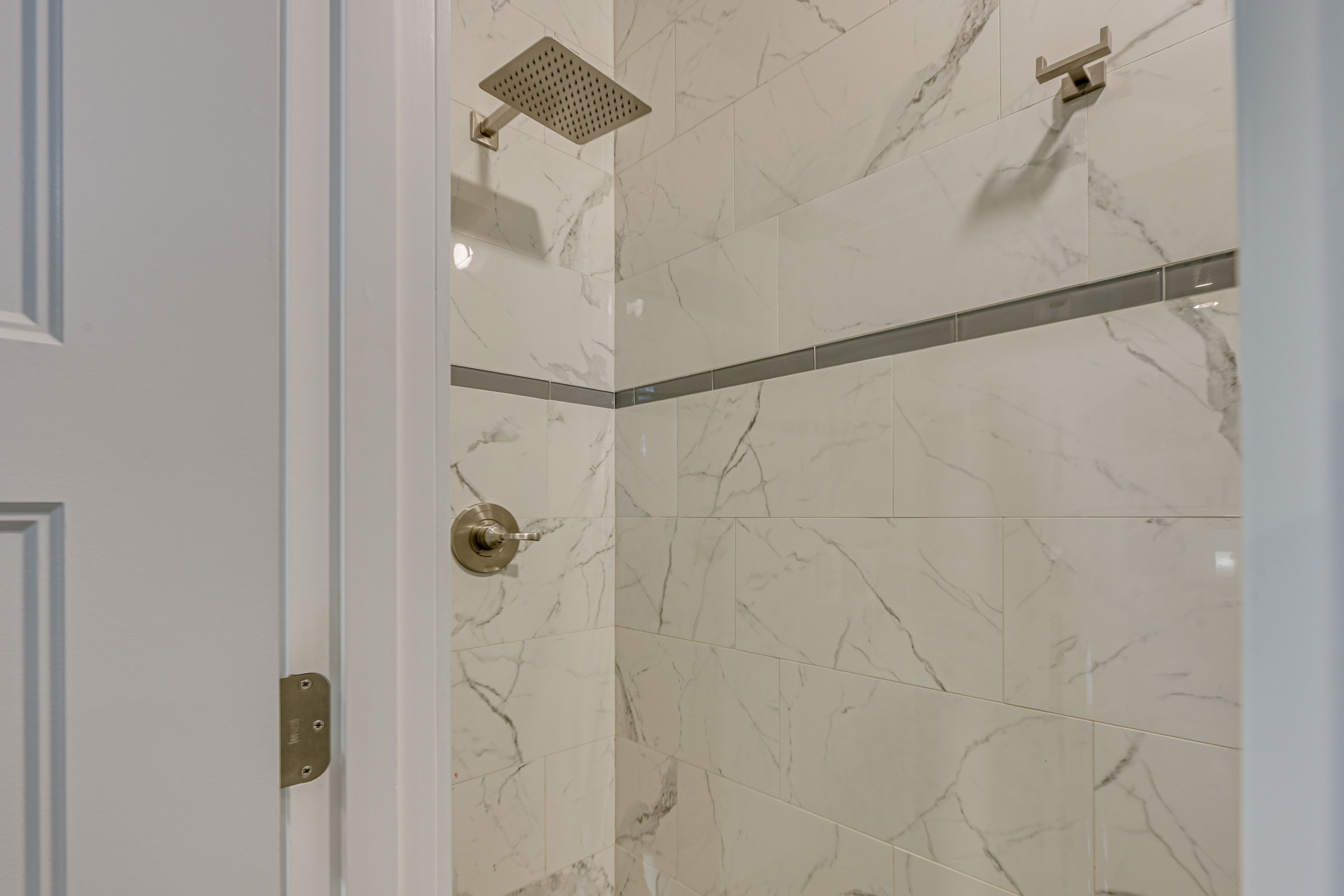 Bathroom | 1st Floor