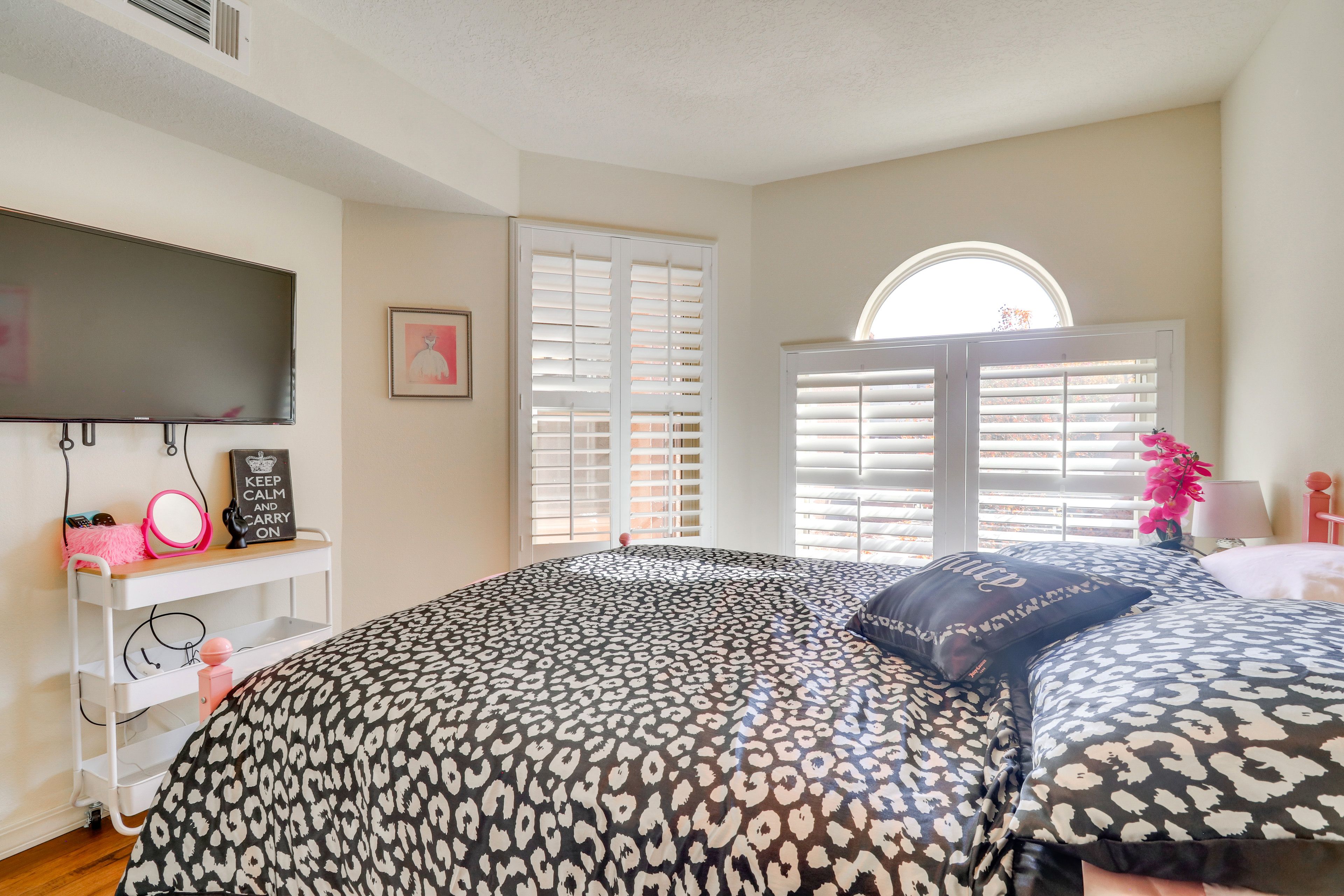 Bedroom 2 | Queen Bed