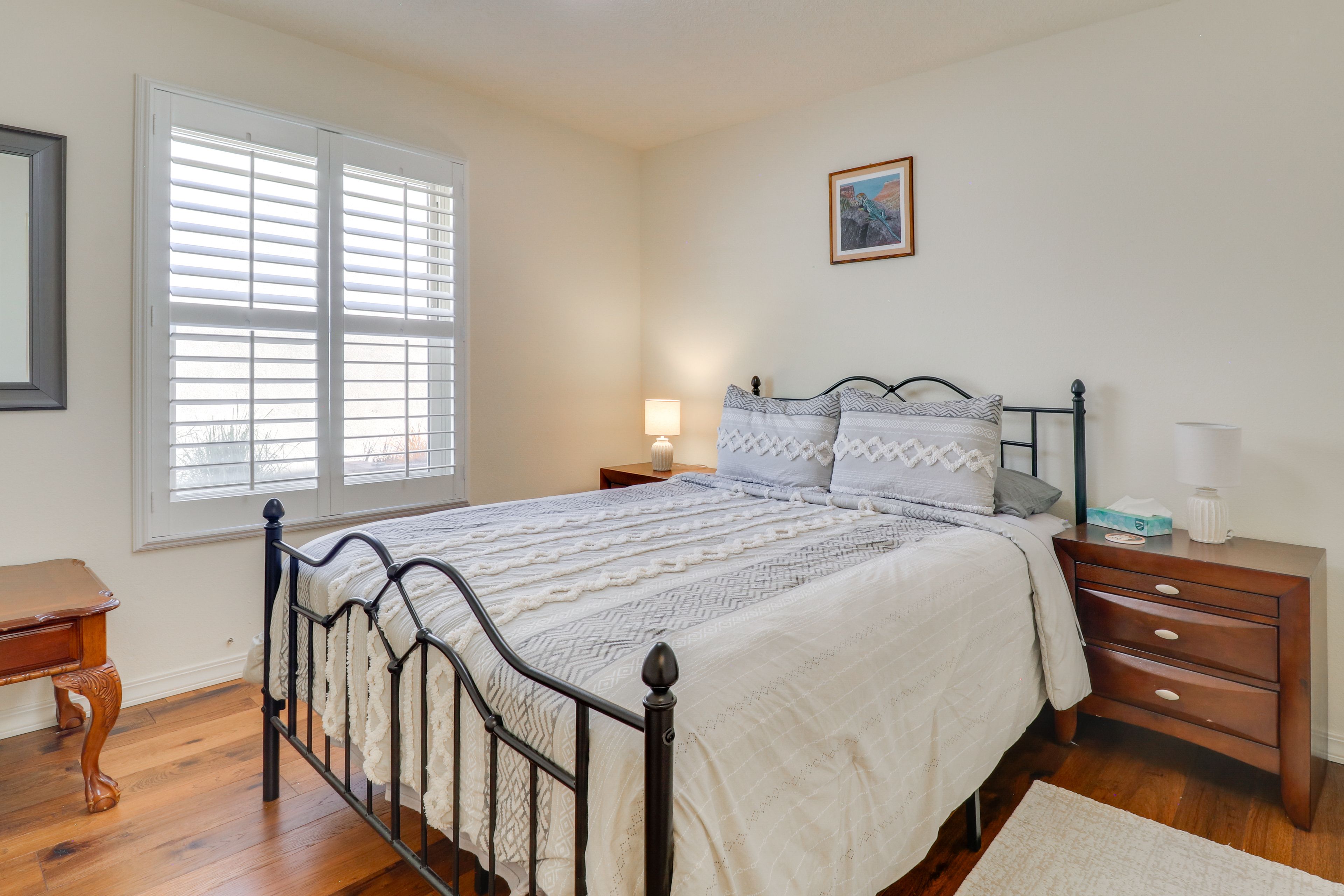 Bedroom 3 | Queen Bed