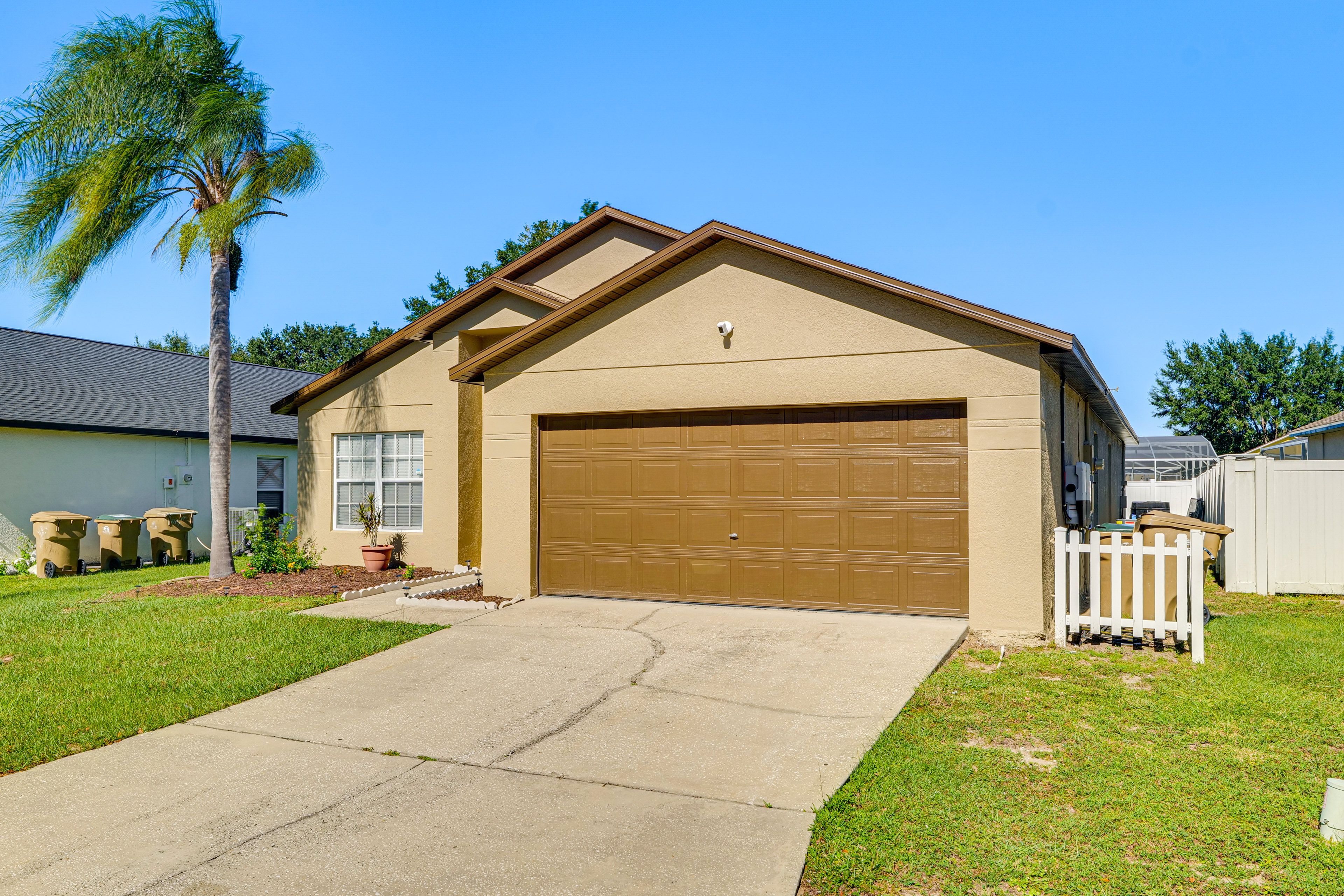 Parking | Driveway (2 Vehicles)