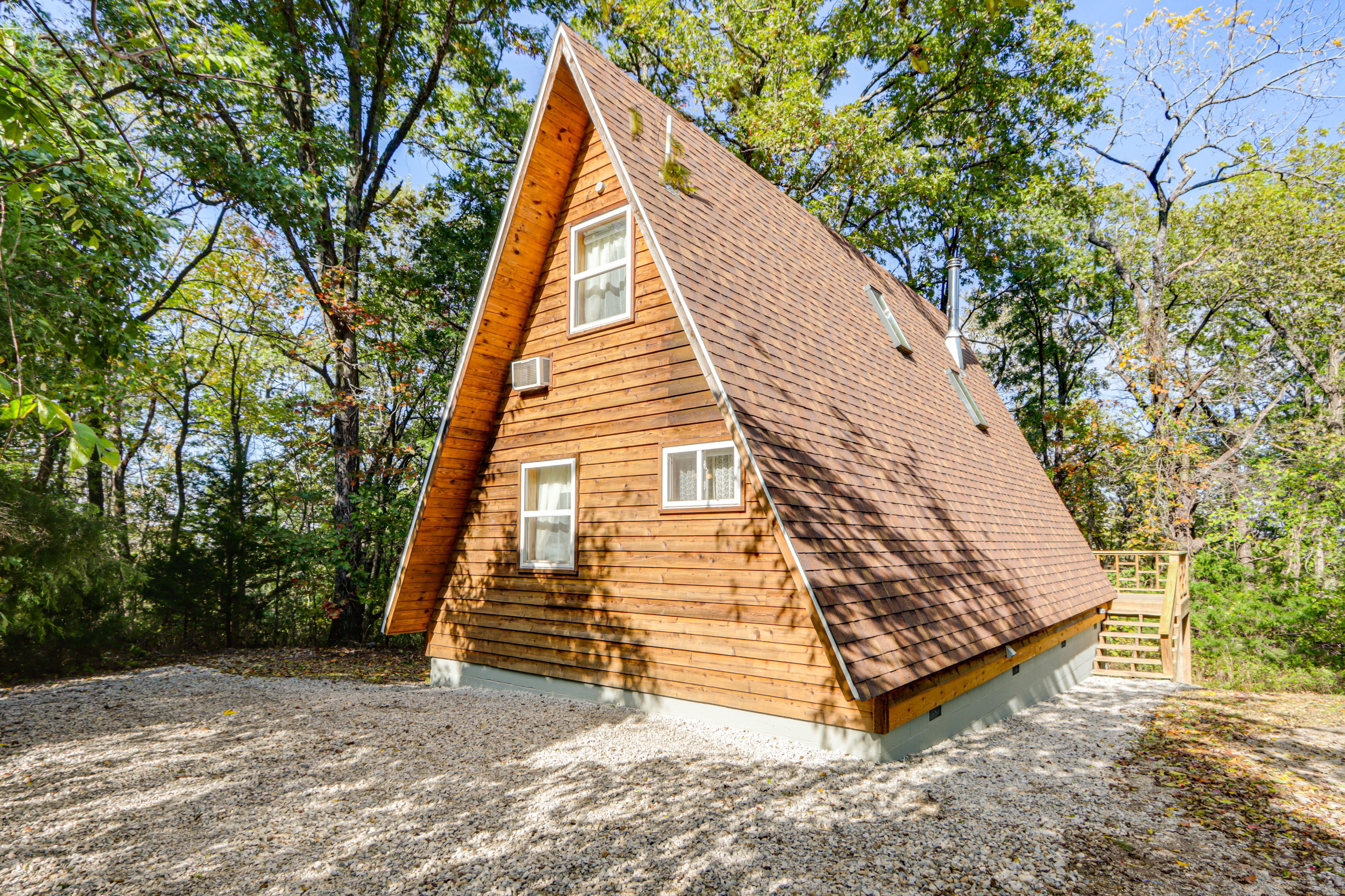 Parking | Circular Driveway (4 Vehicles)