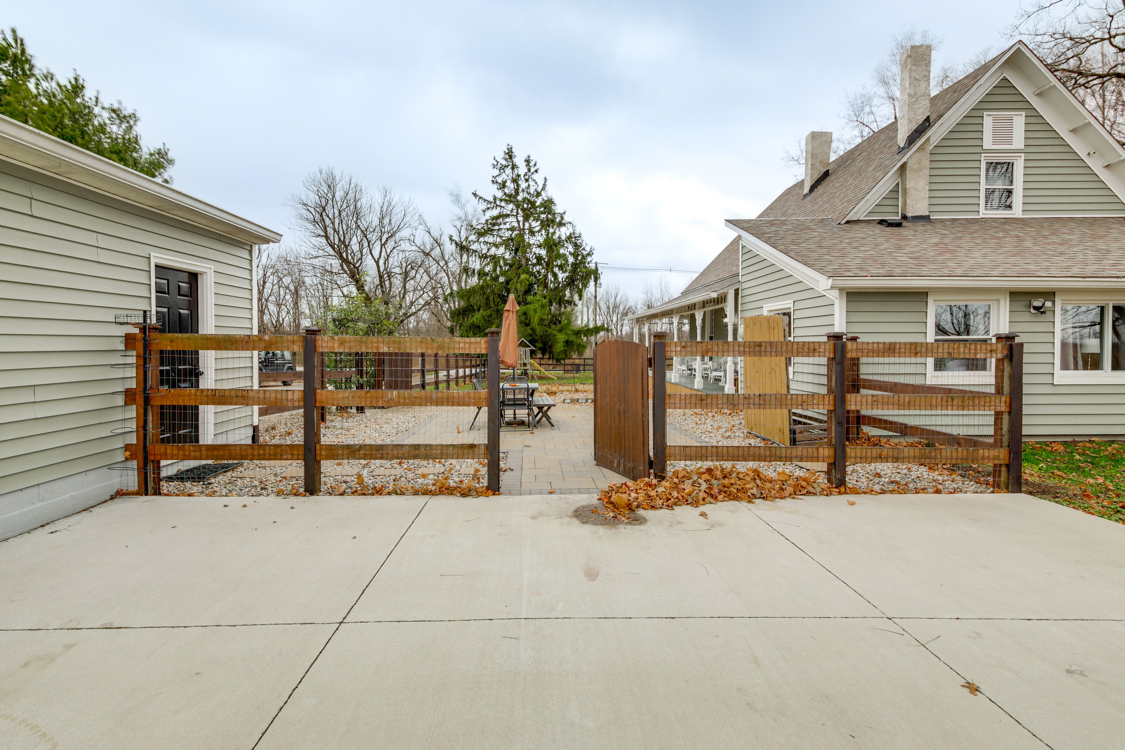 Parking | Garage (2 Vehicles) | Driveway (2 Vehicles) | EV Charger Available