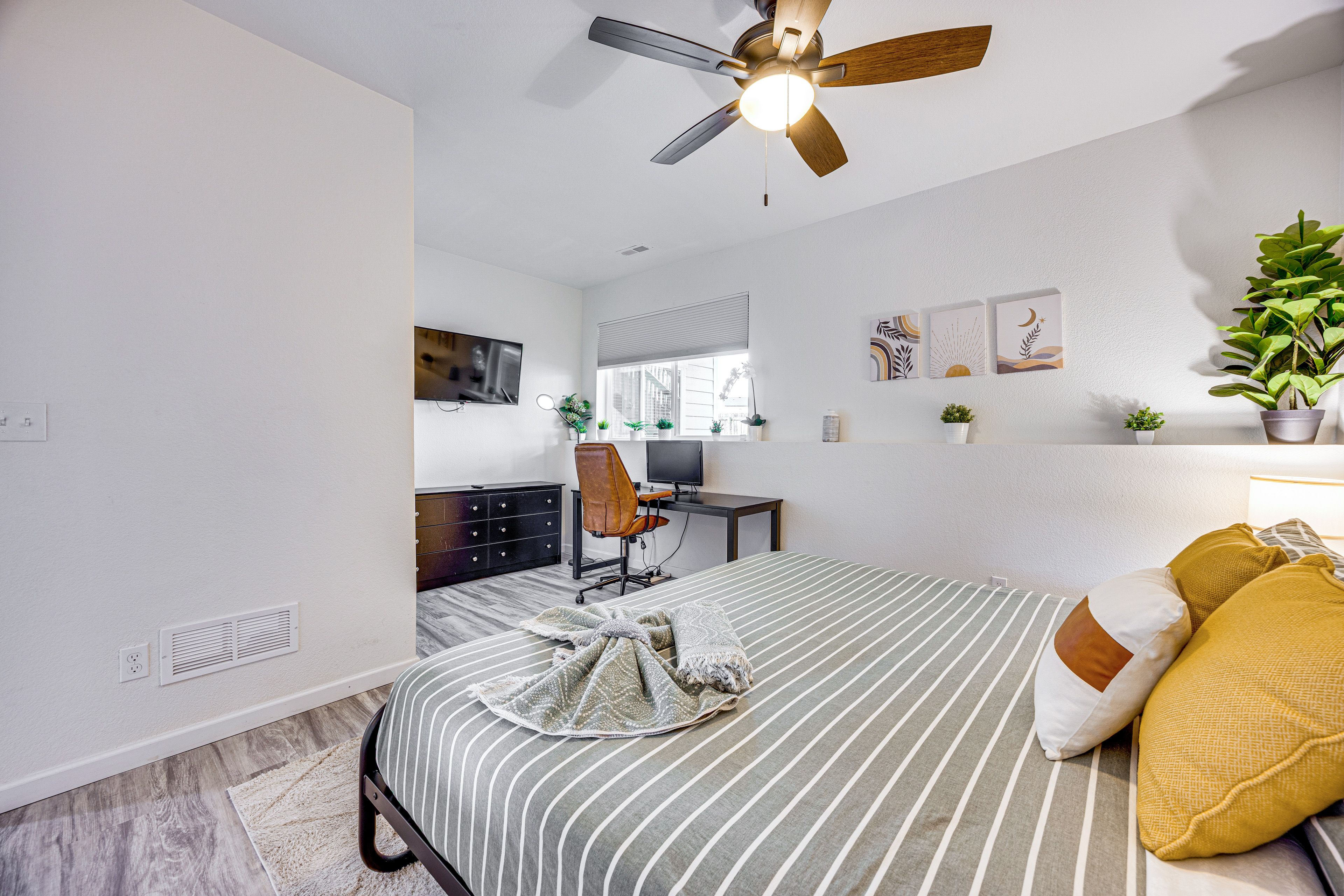 Bedroom 1 | King Bed | Linens Provided