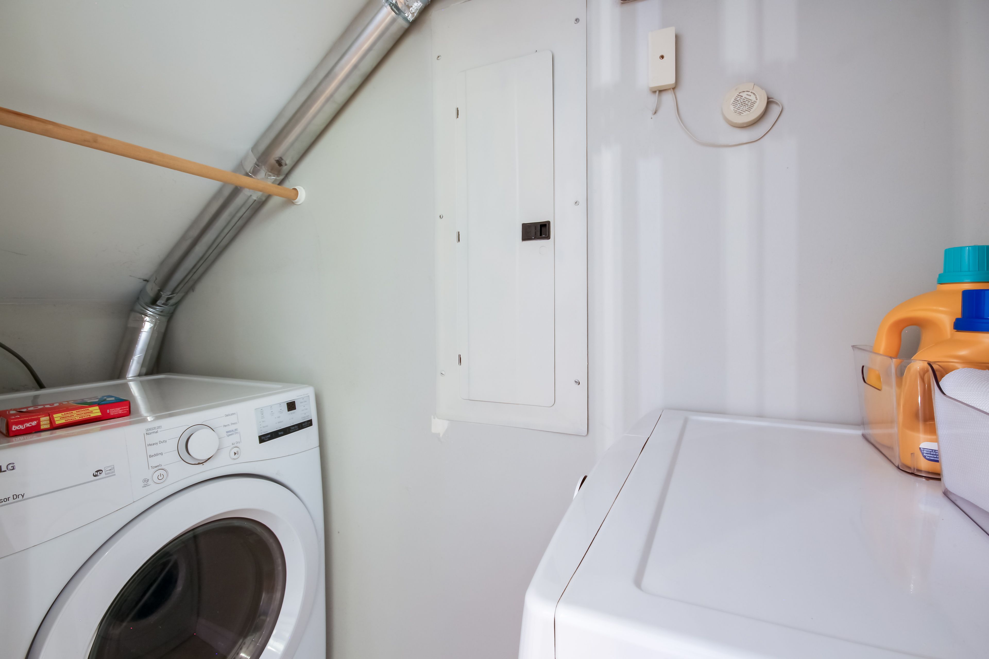 Laundry Room | Washer/Dryer