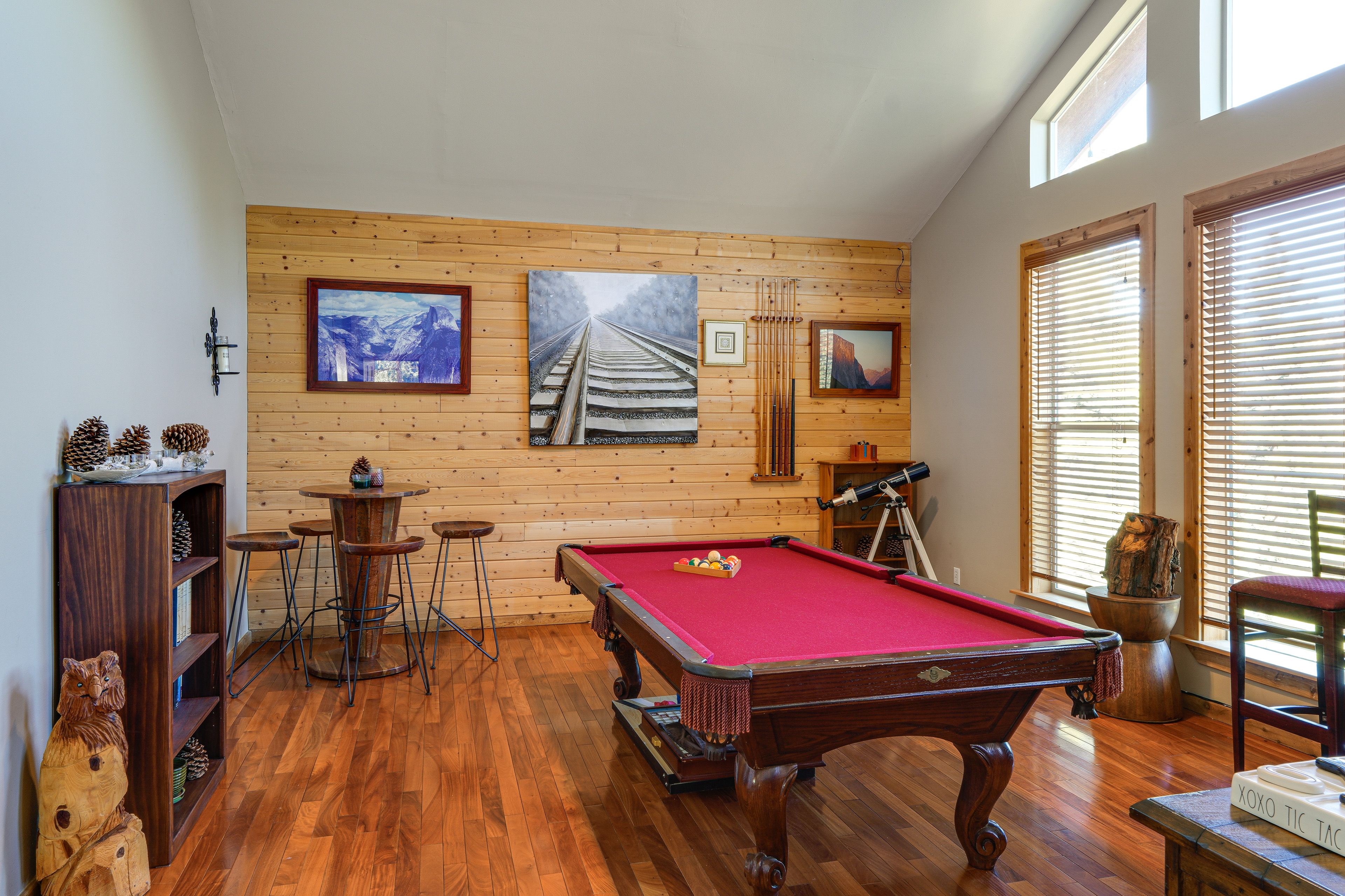 Living Room | Pool Table | High-Top Seating | Telescope