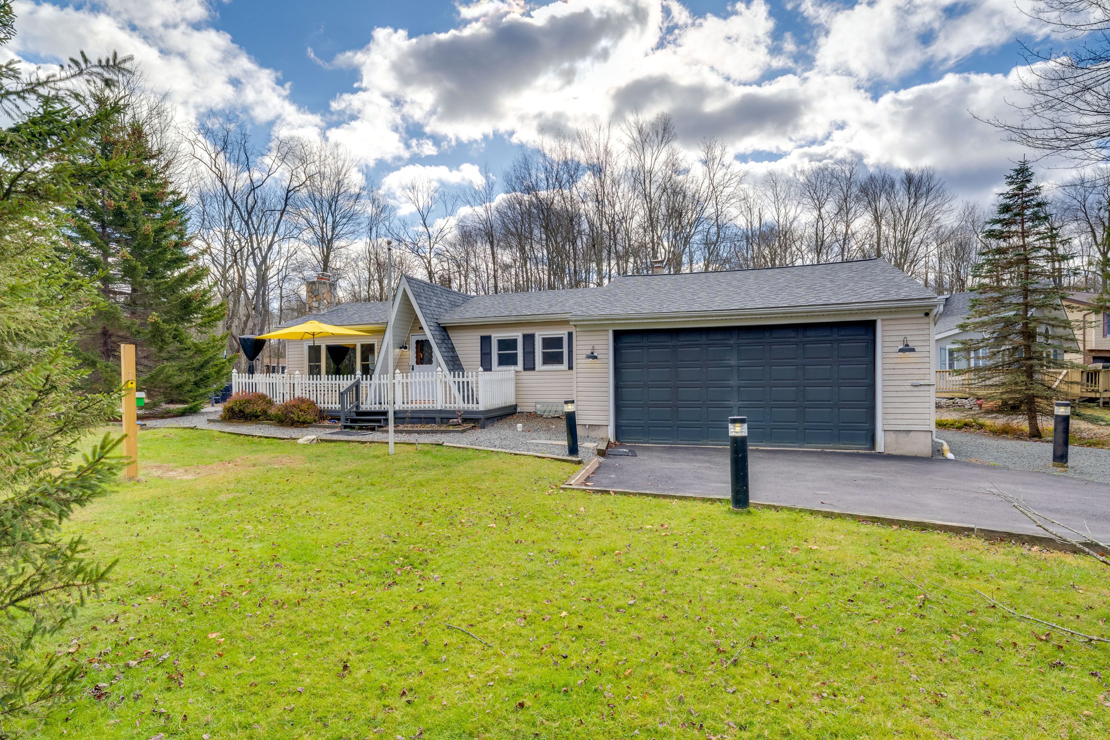 House Exterior | Furnished Deck