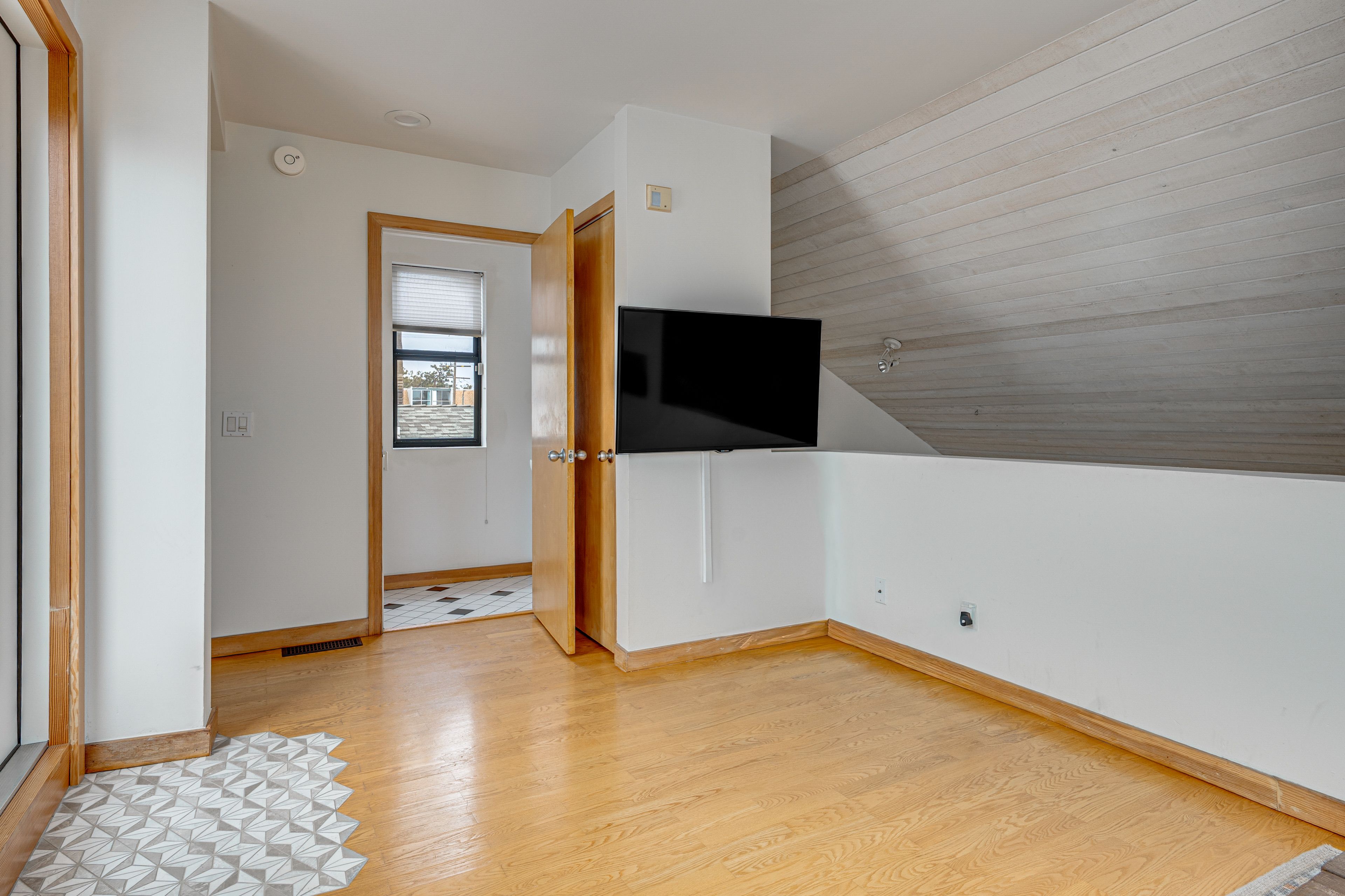 Half Bathroom | Upper Level