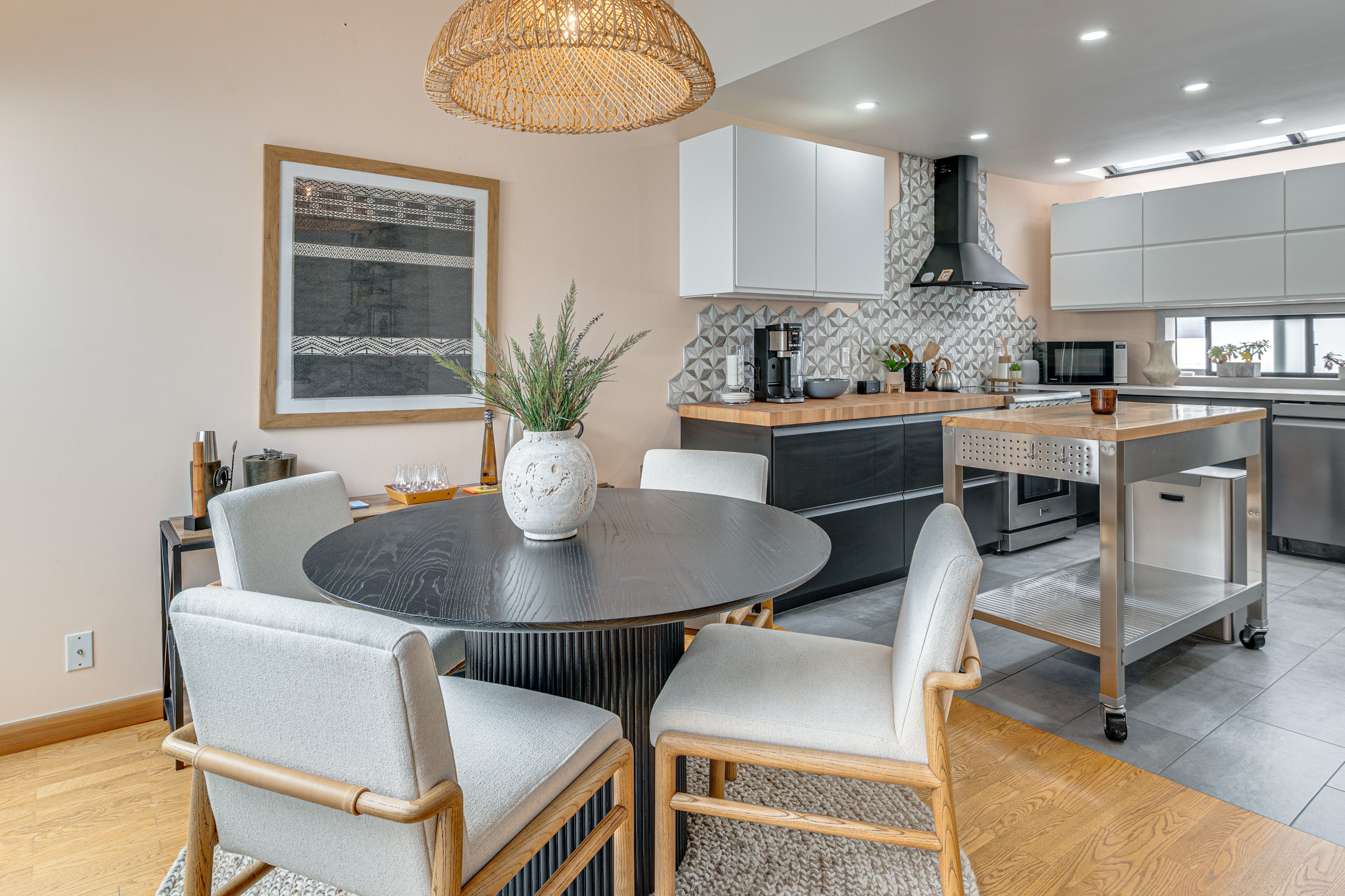 Dining Area | Dishware/Flatware Provided | Main Level