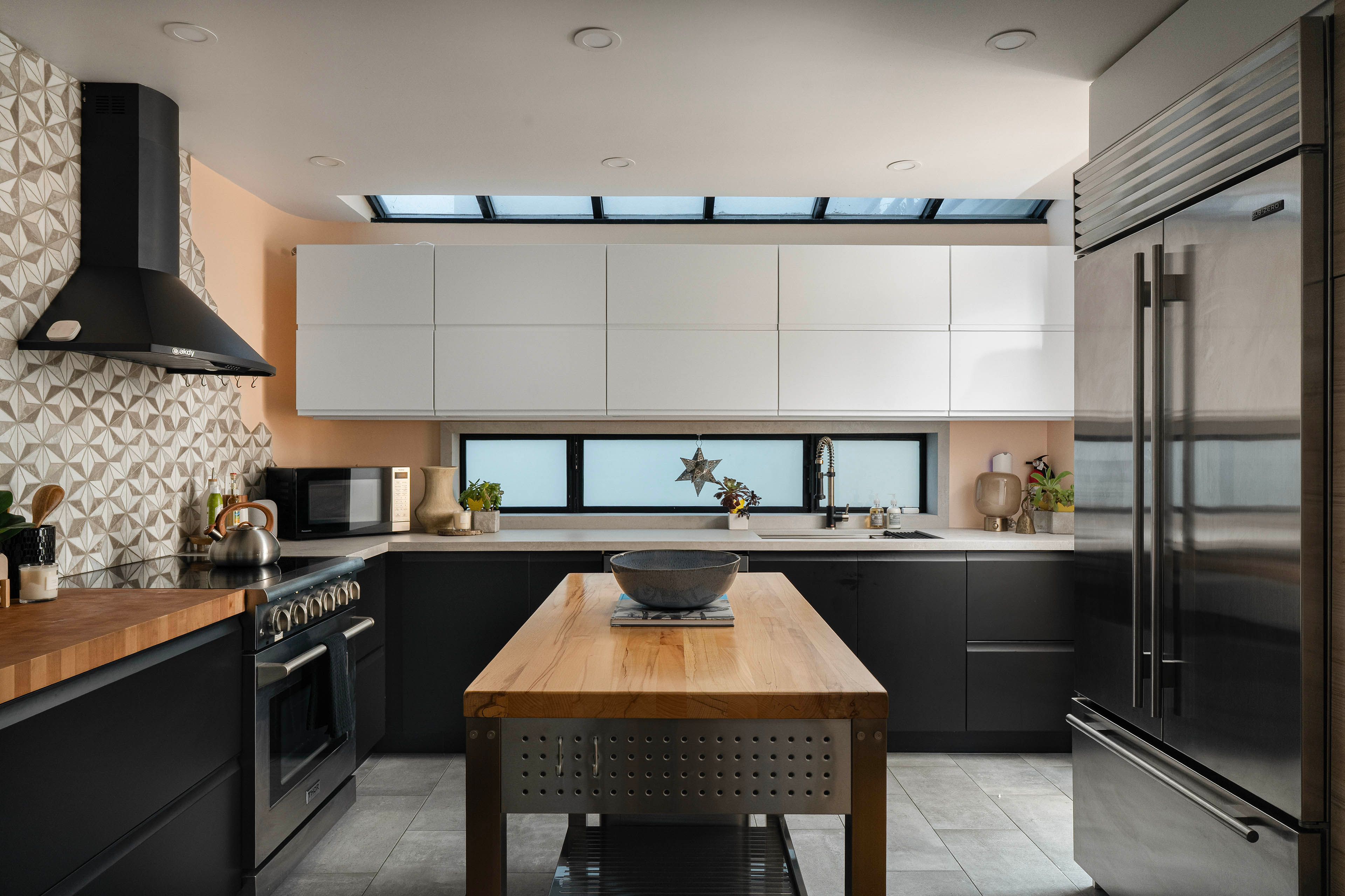 Kitchen | Main Level