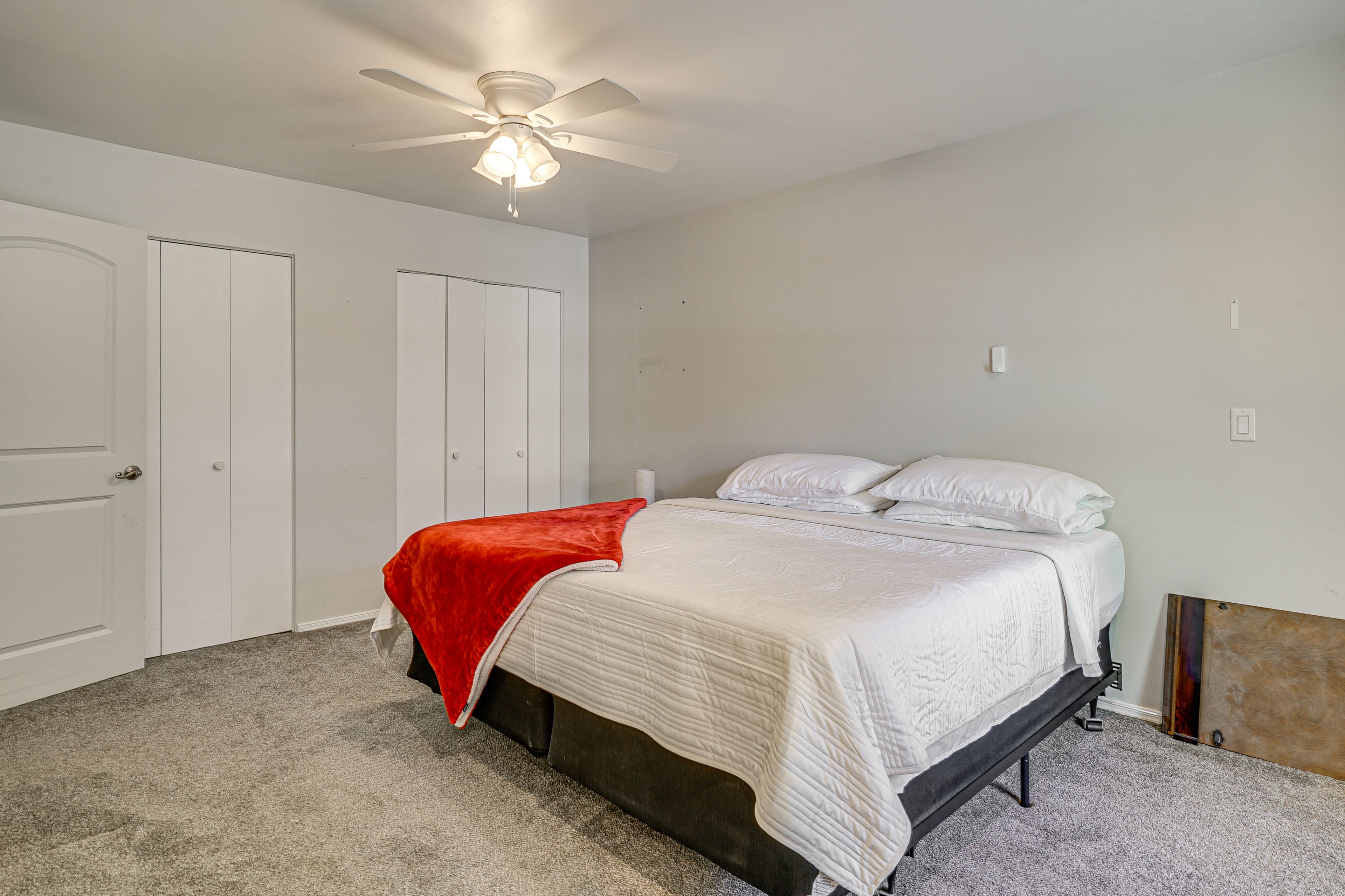 Bedroom 1 | King Bed | En-Suite Bathroom