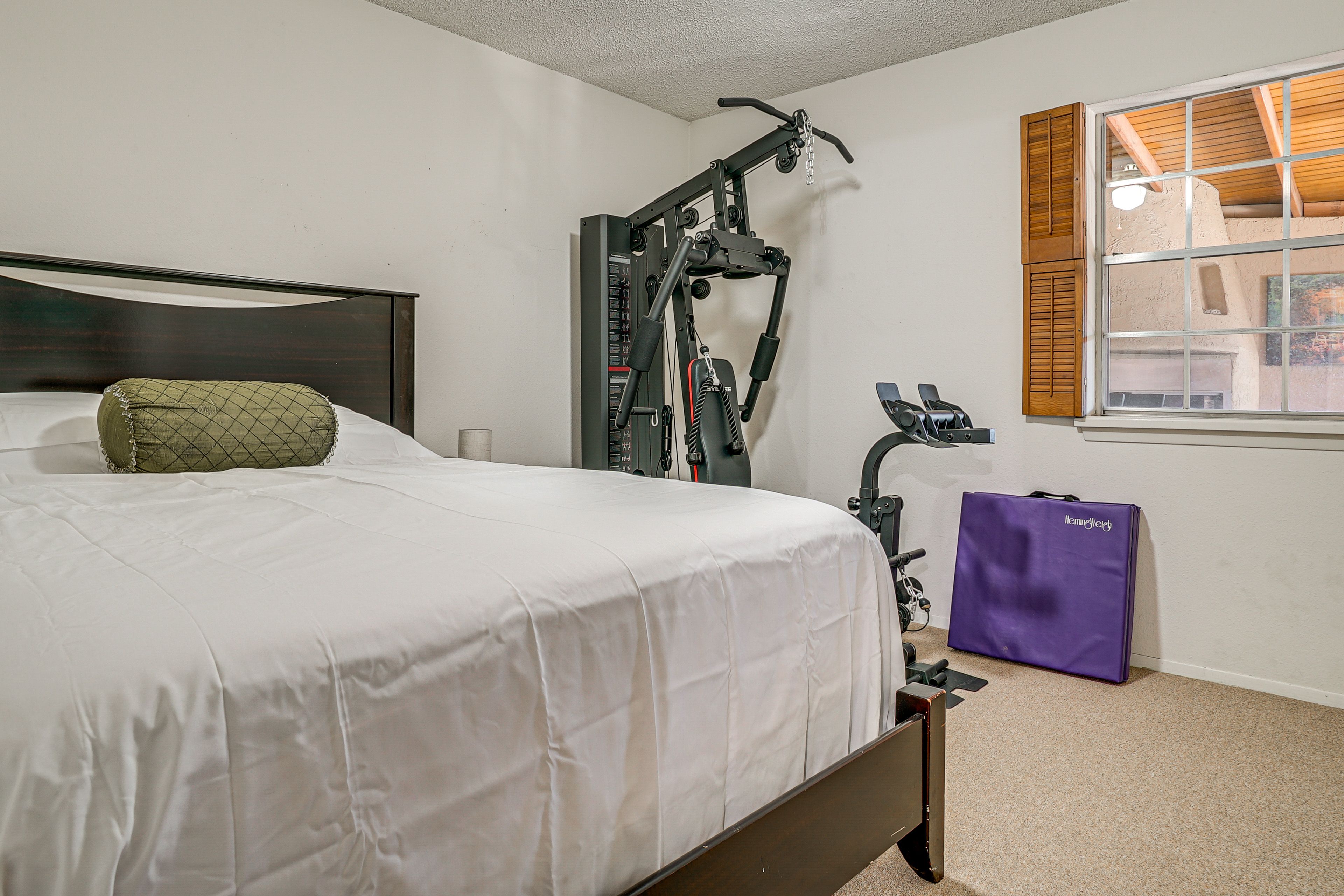 Bedroom 2 | Queen Bed | Linens Provided