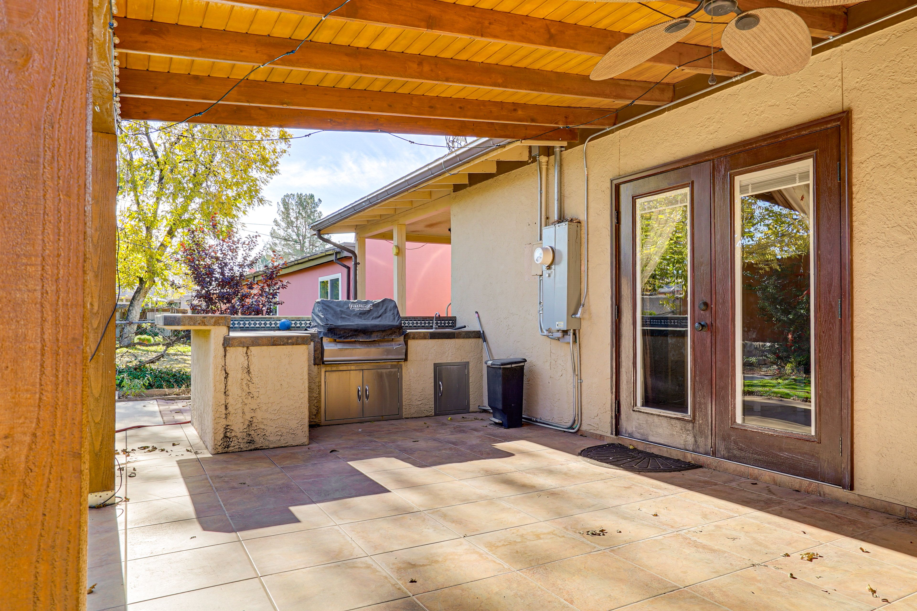 Private Backyard Area | Outdoor Kitchen