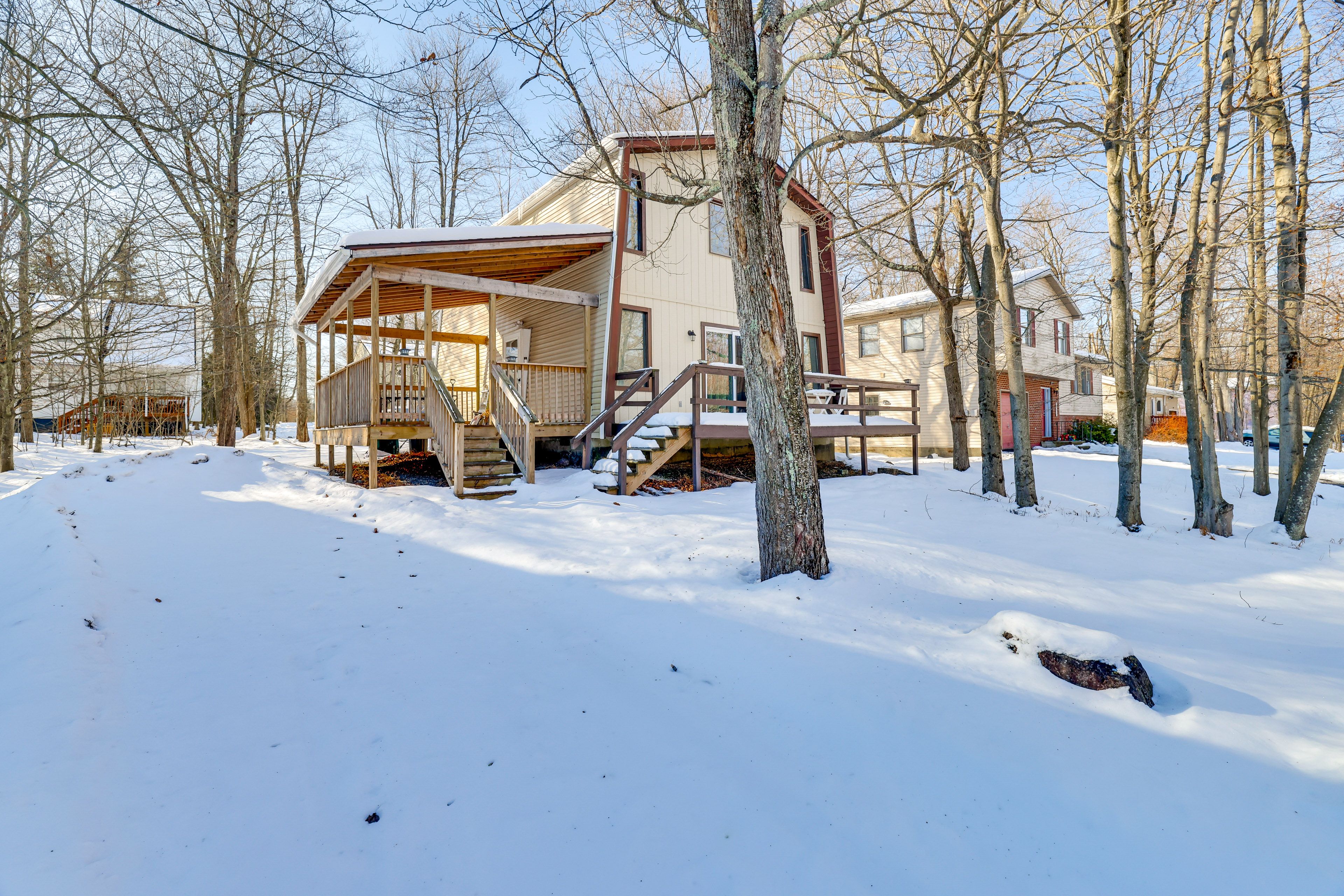 Parking | Driveway (4 Vehicles)