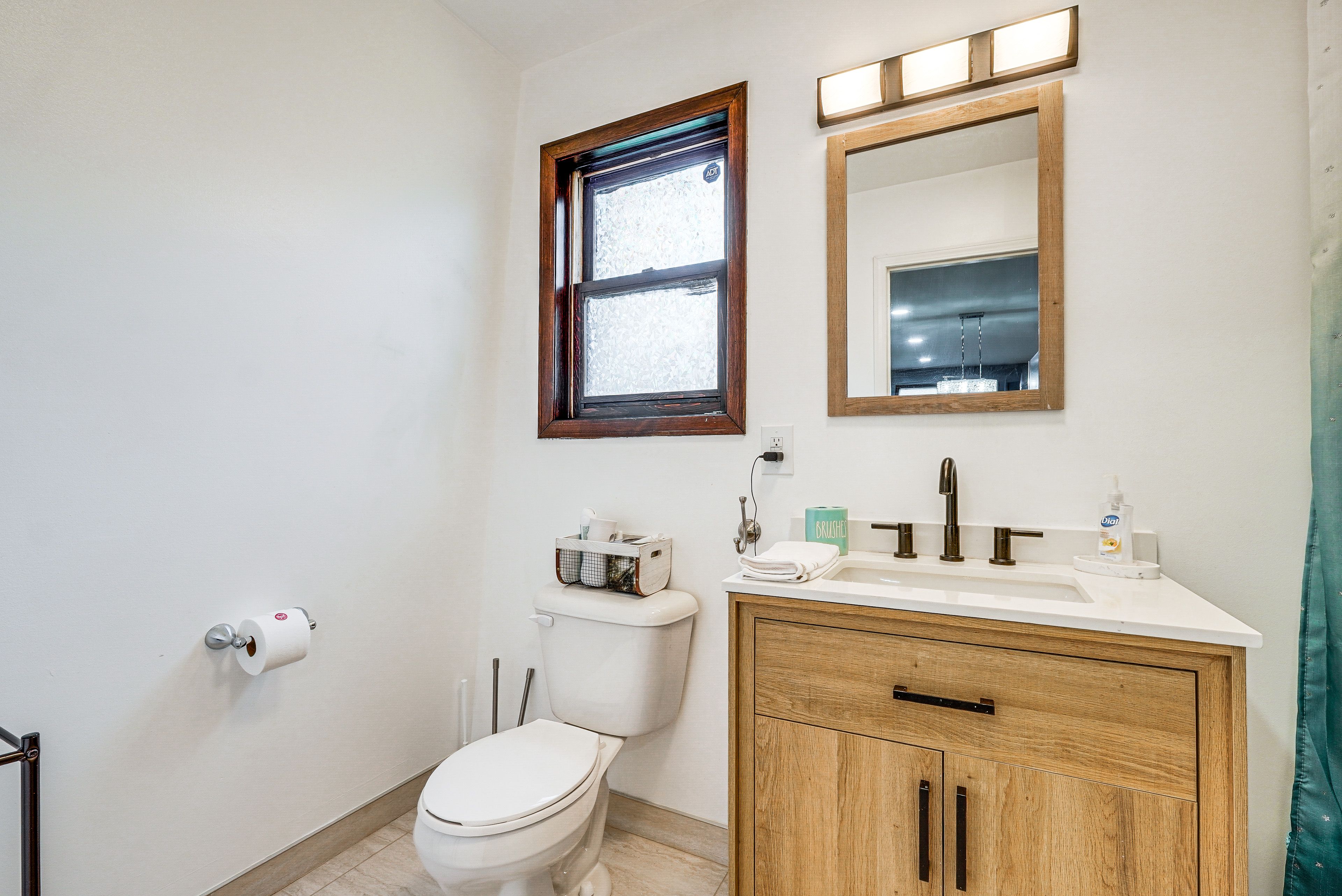 Full Bath | 1st Floor