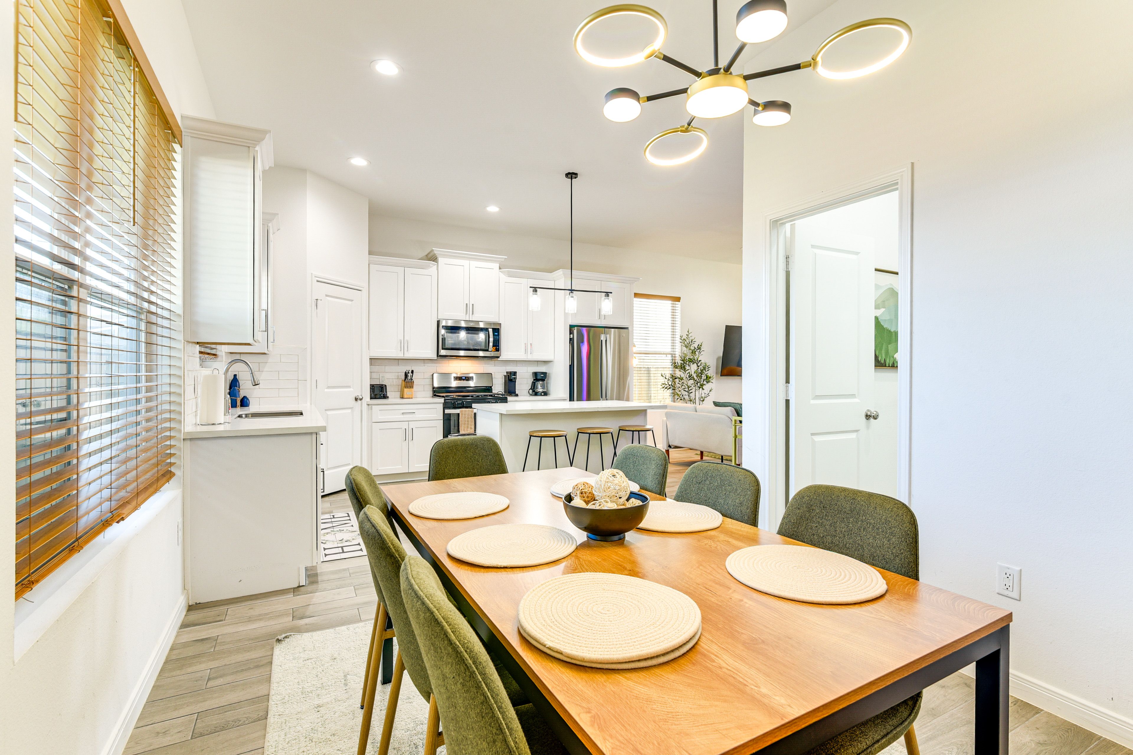 Dining Area | 1st Floor