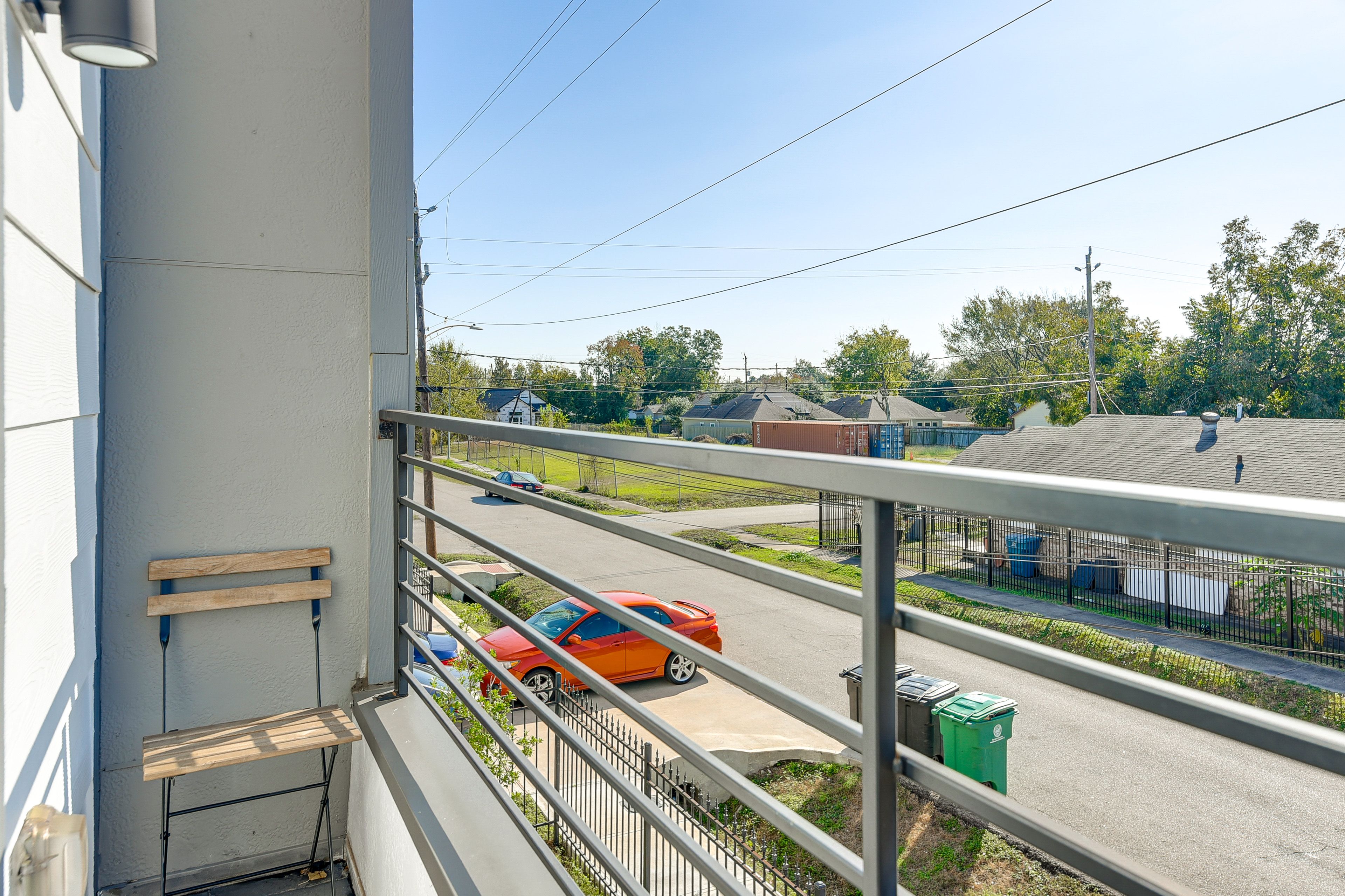 Private Balcony | Walking Distance to Park | 10 Mi to the Galleria