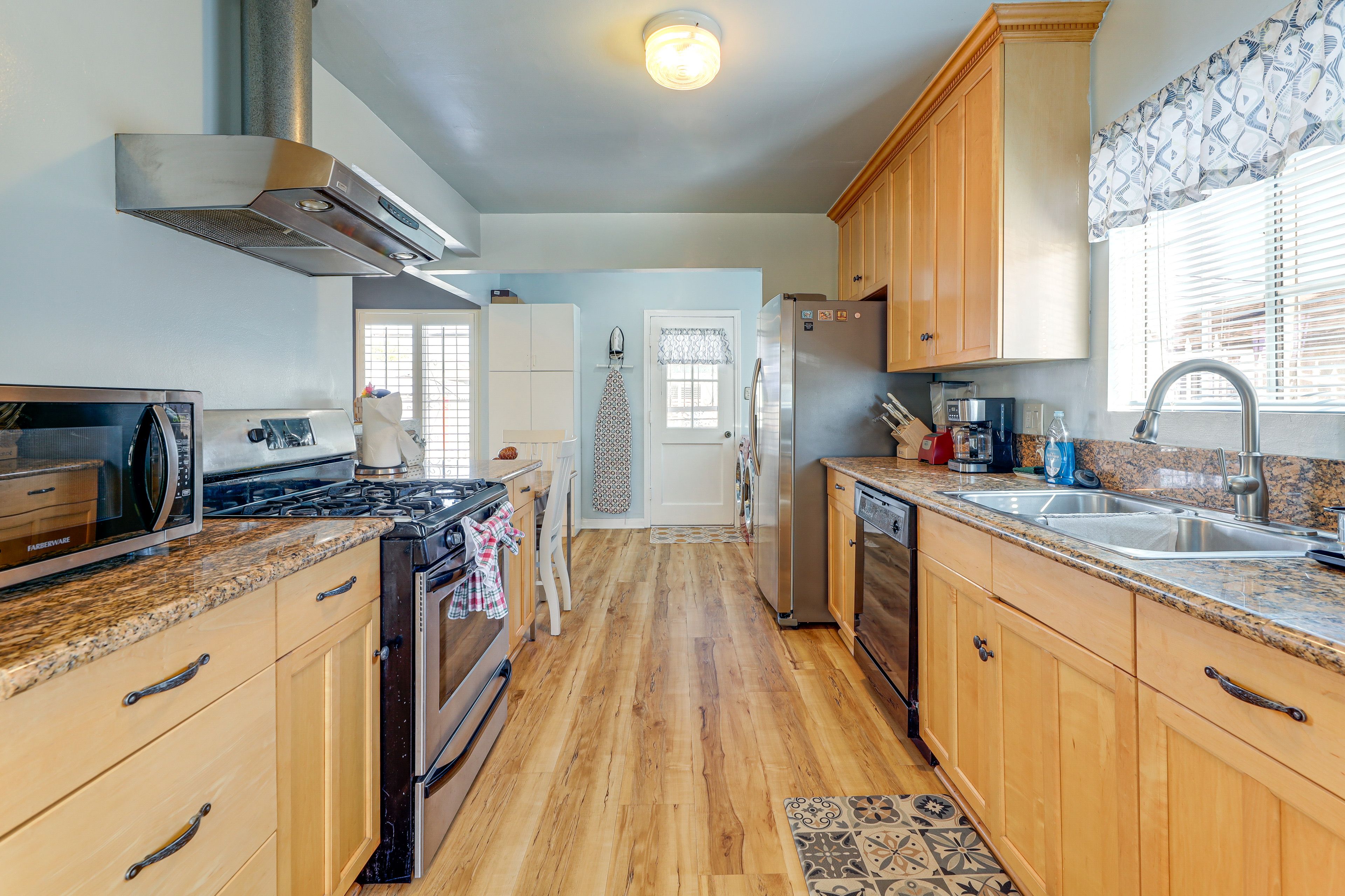 Kitchen | Cooking Basics | Drip Coffee Maker | Toaster | Blender