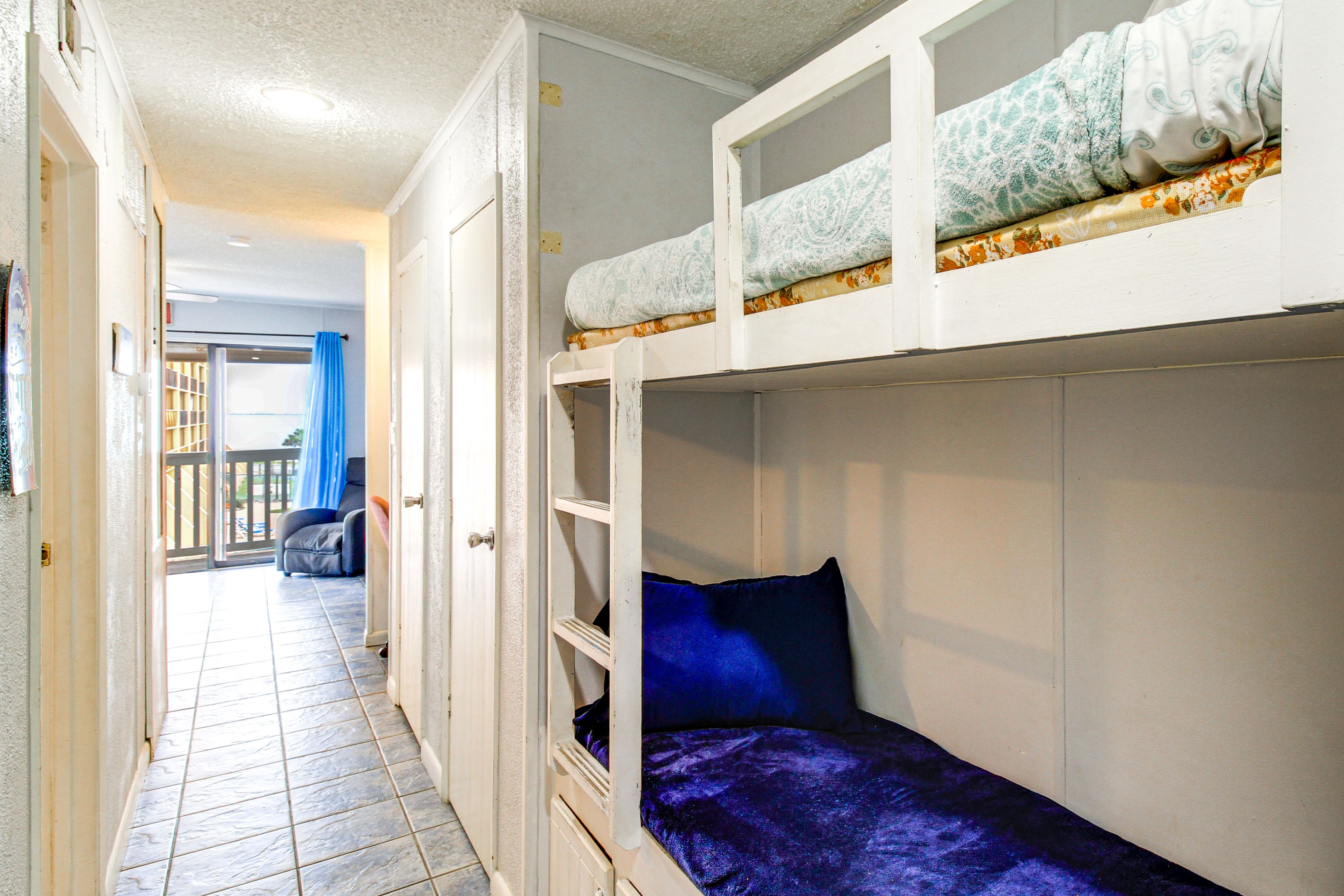 Hallway | Twin Bunk Bed