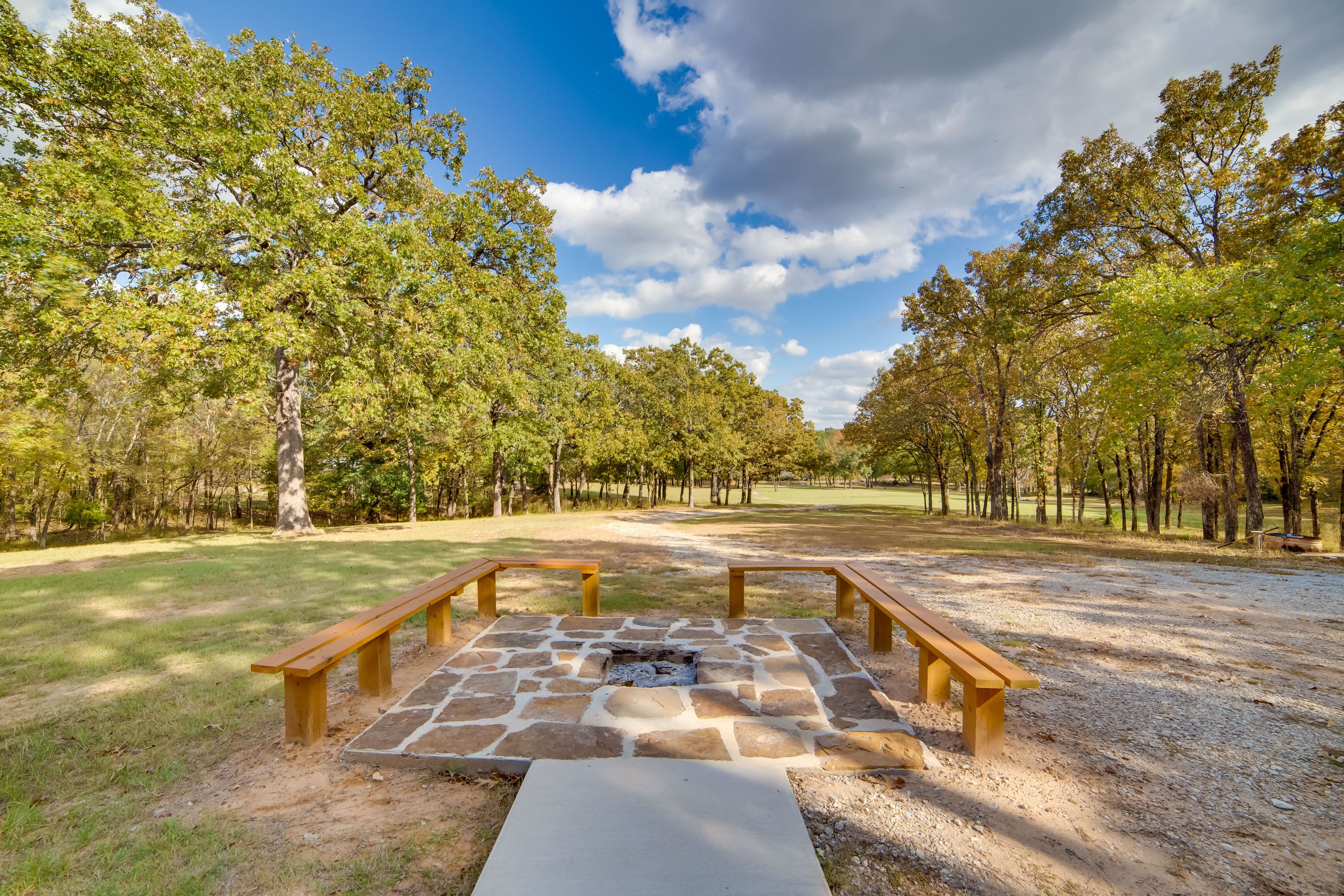 Private Road to Access Lake Fork