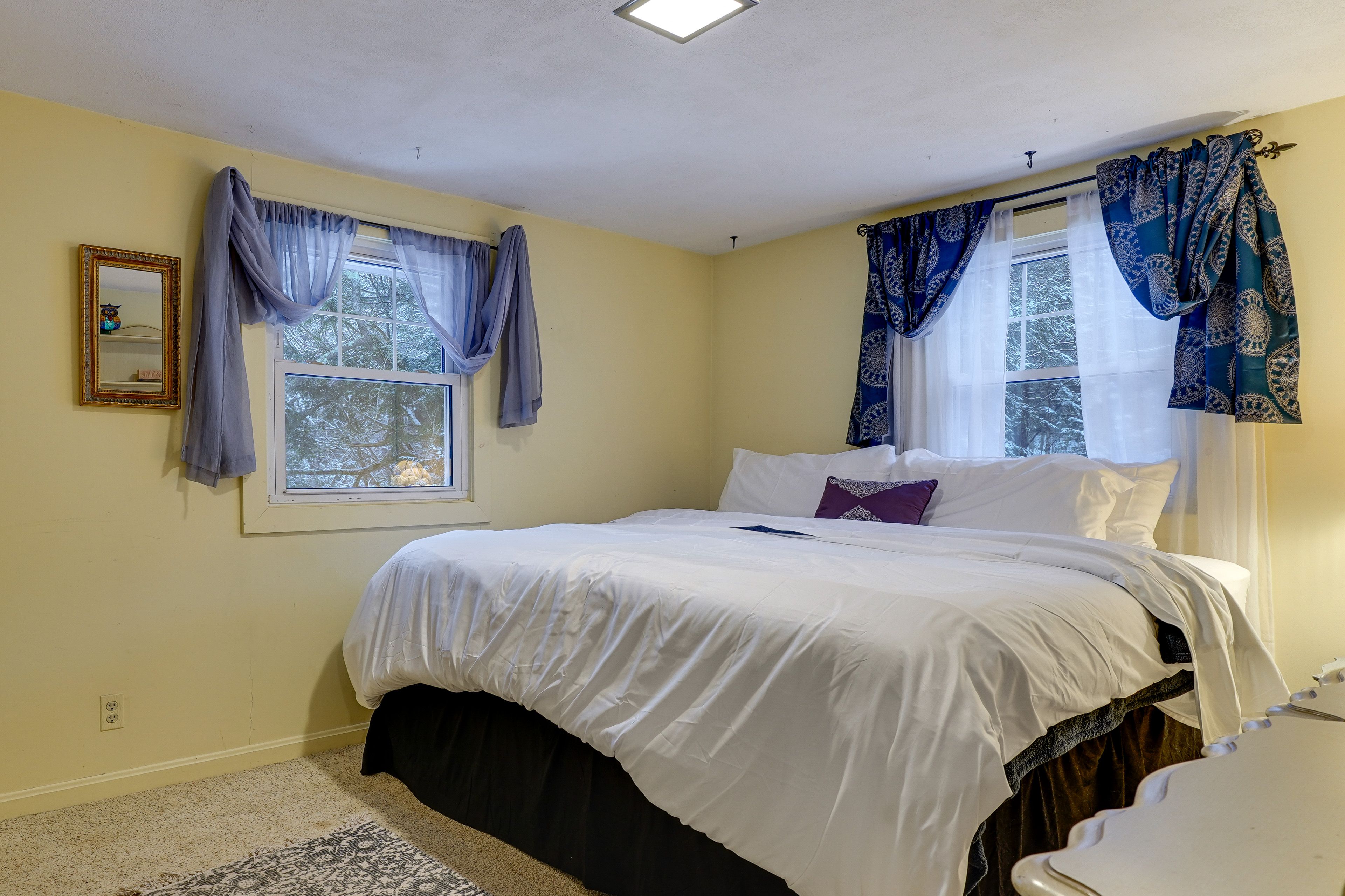 Bedroom 2 | King Bed | 2nd Floor