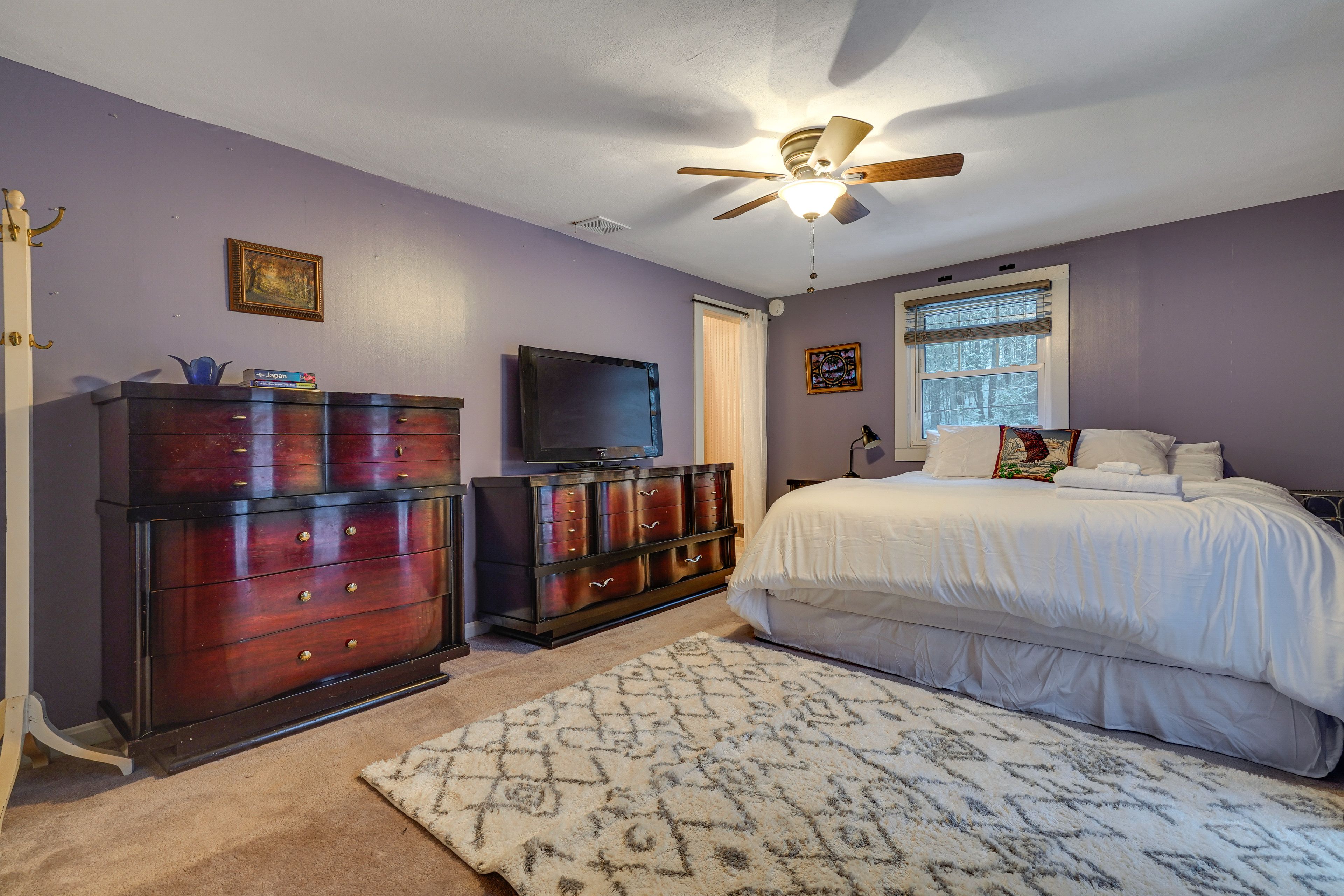 Bedroom 4 | Queen Bed | 1st Floor