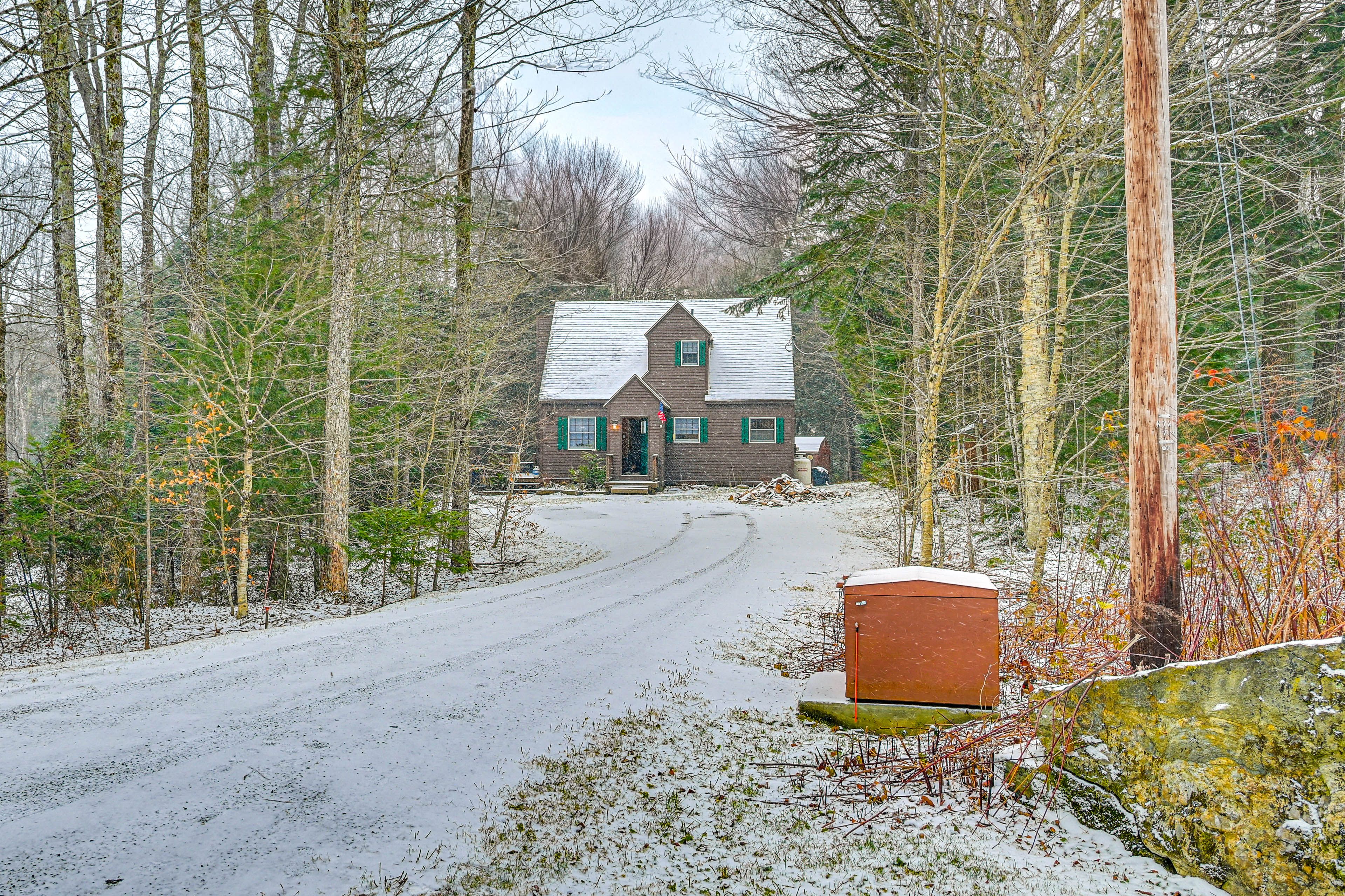 Parking | Driveway (4 Vehicles)