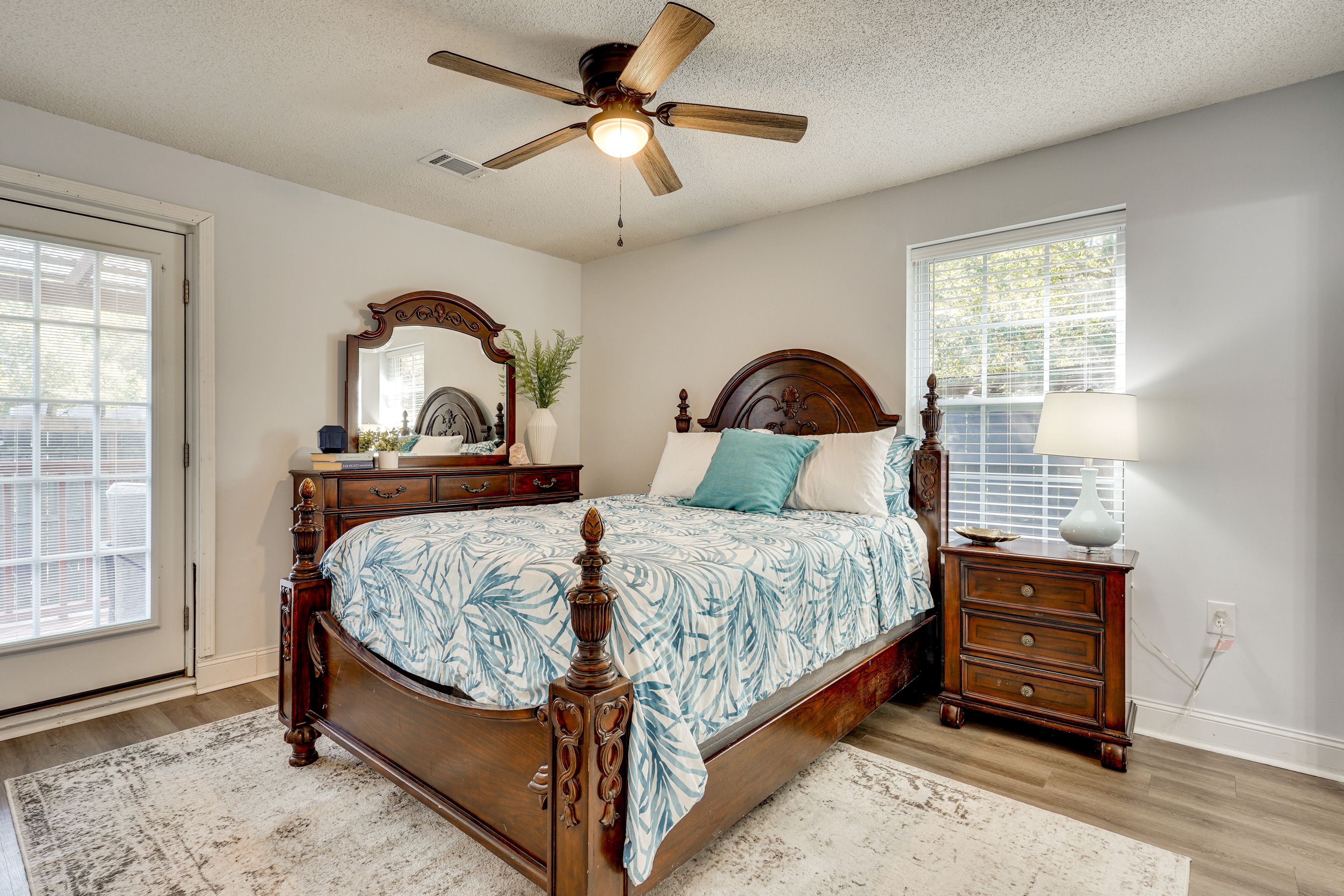 Bedroom 1 | Queen Bed | Smart TV | Linens Provided