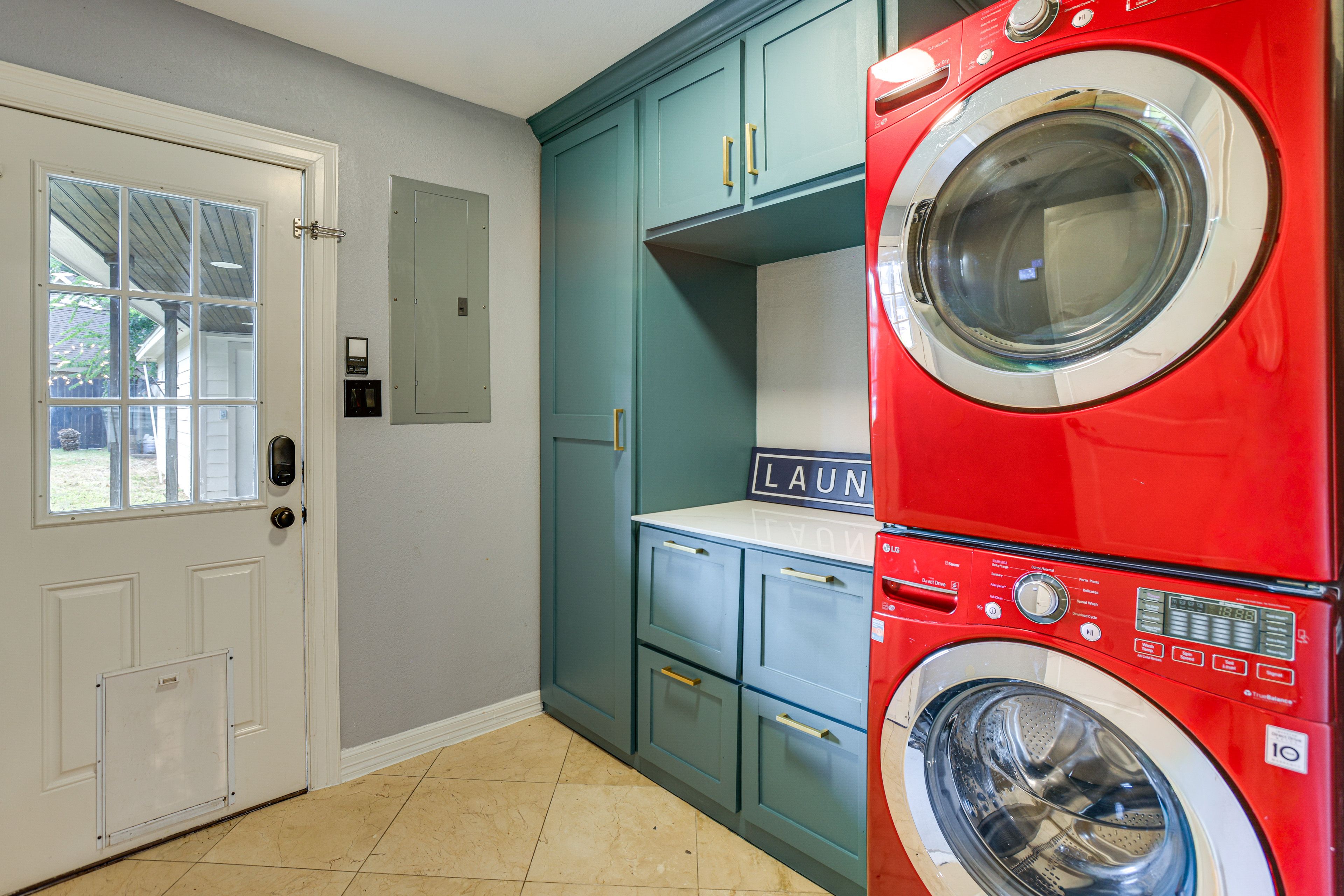 Laundry Room | 1st Floor | Washer/Dryer | Iron/Board