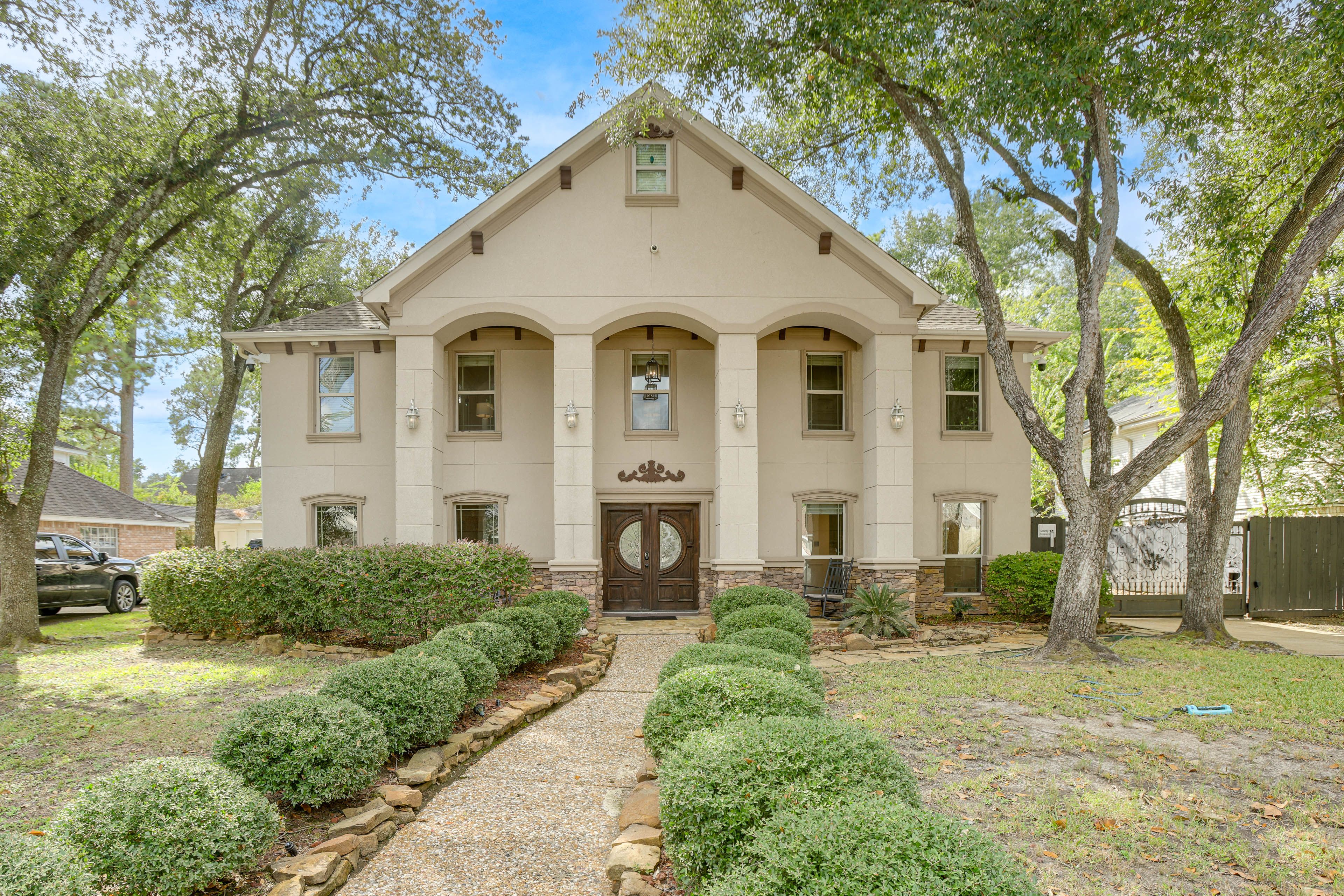 Property Exterior | Private Pool