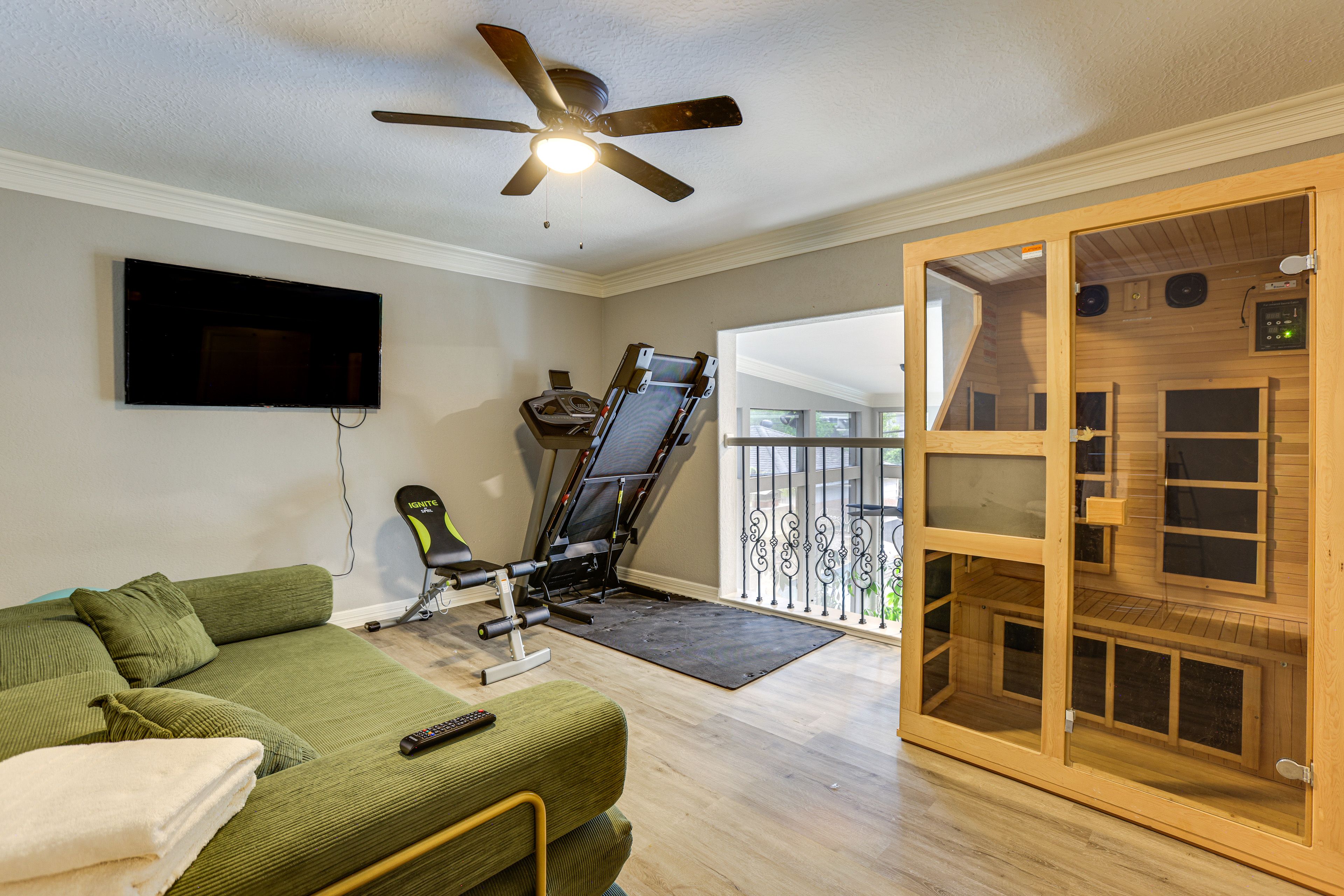 Gym | 2nd Floor | King Sleeper Sofa | Sauna | Dumbbells | Treadmill