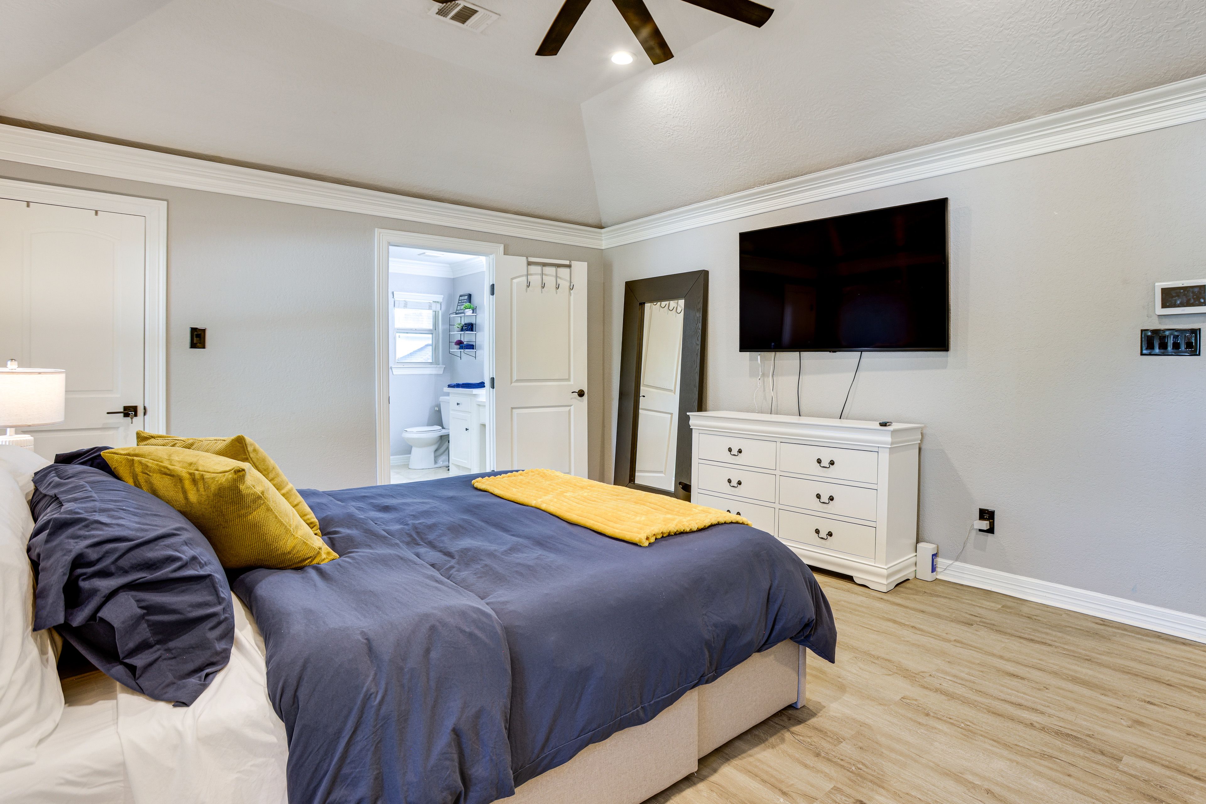 Bedroom 3 | 2nd Floor | King Bed