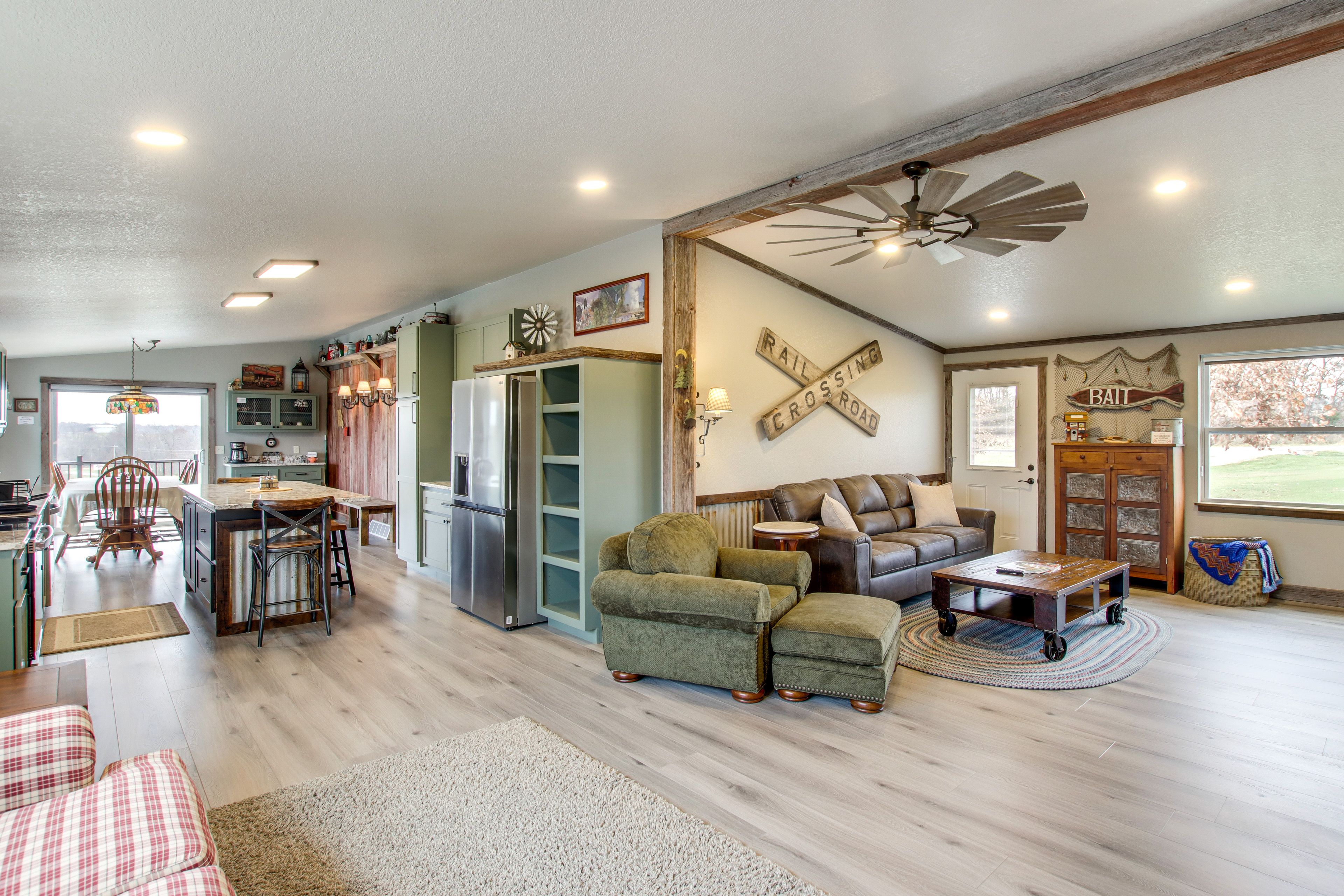 Interior | Free WiFi