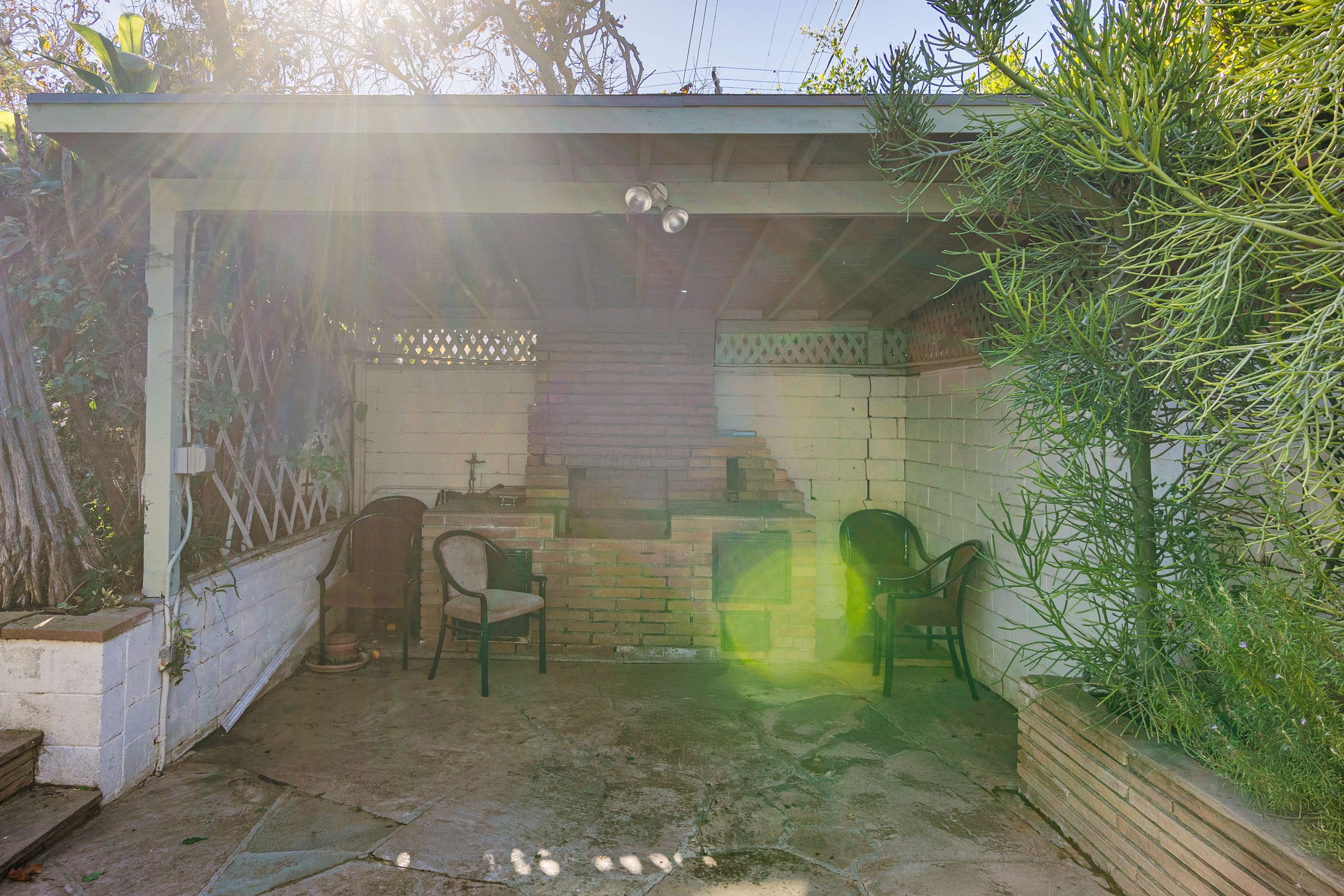 Covered Patio | Outdoor Fireplace