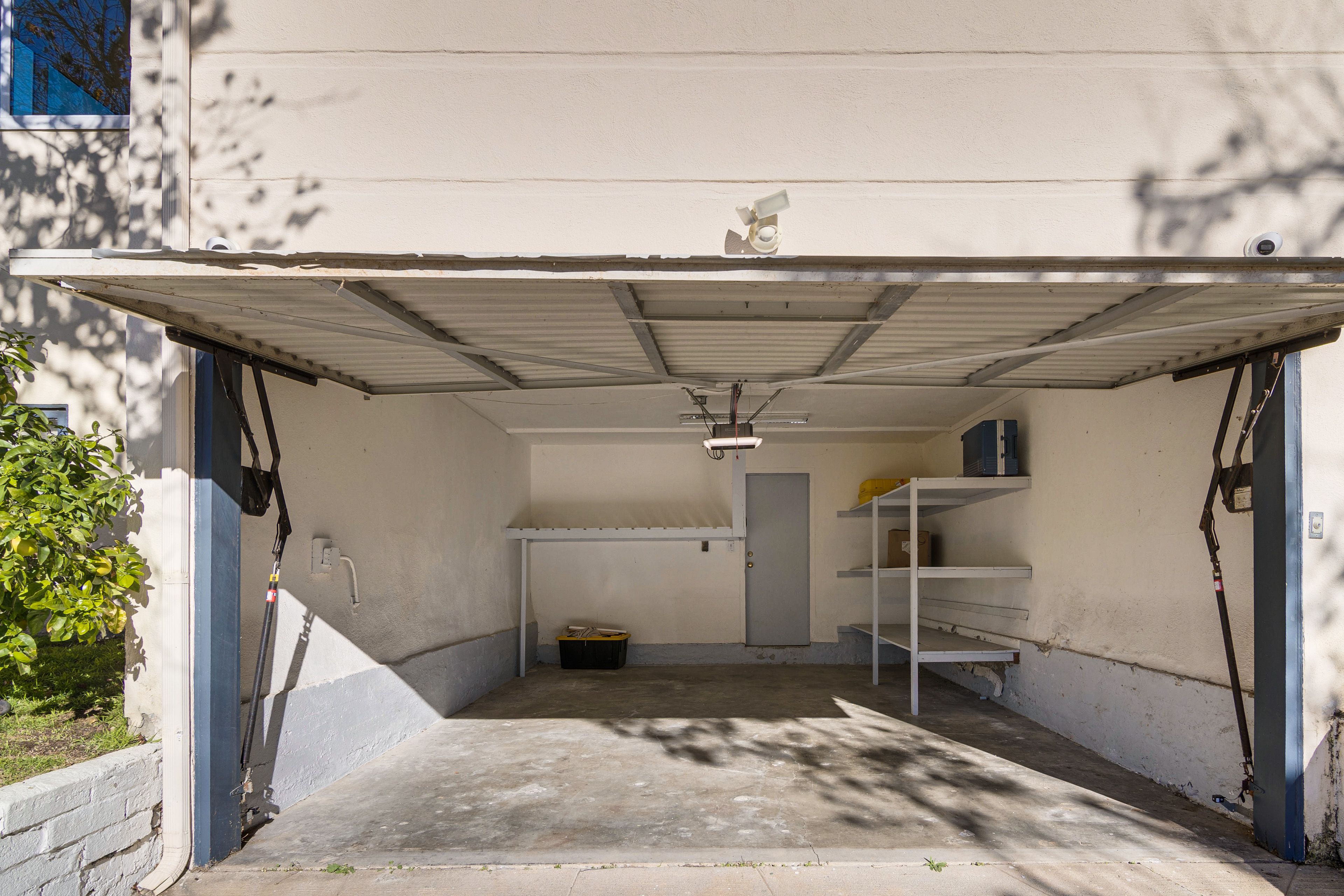 Parking | Garage (1 Vehicle)