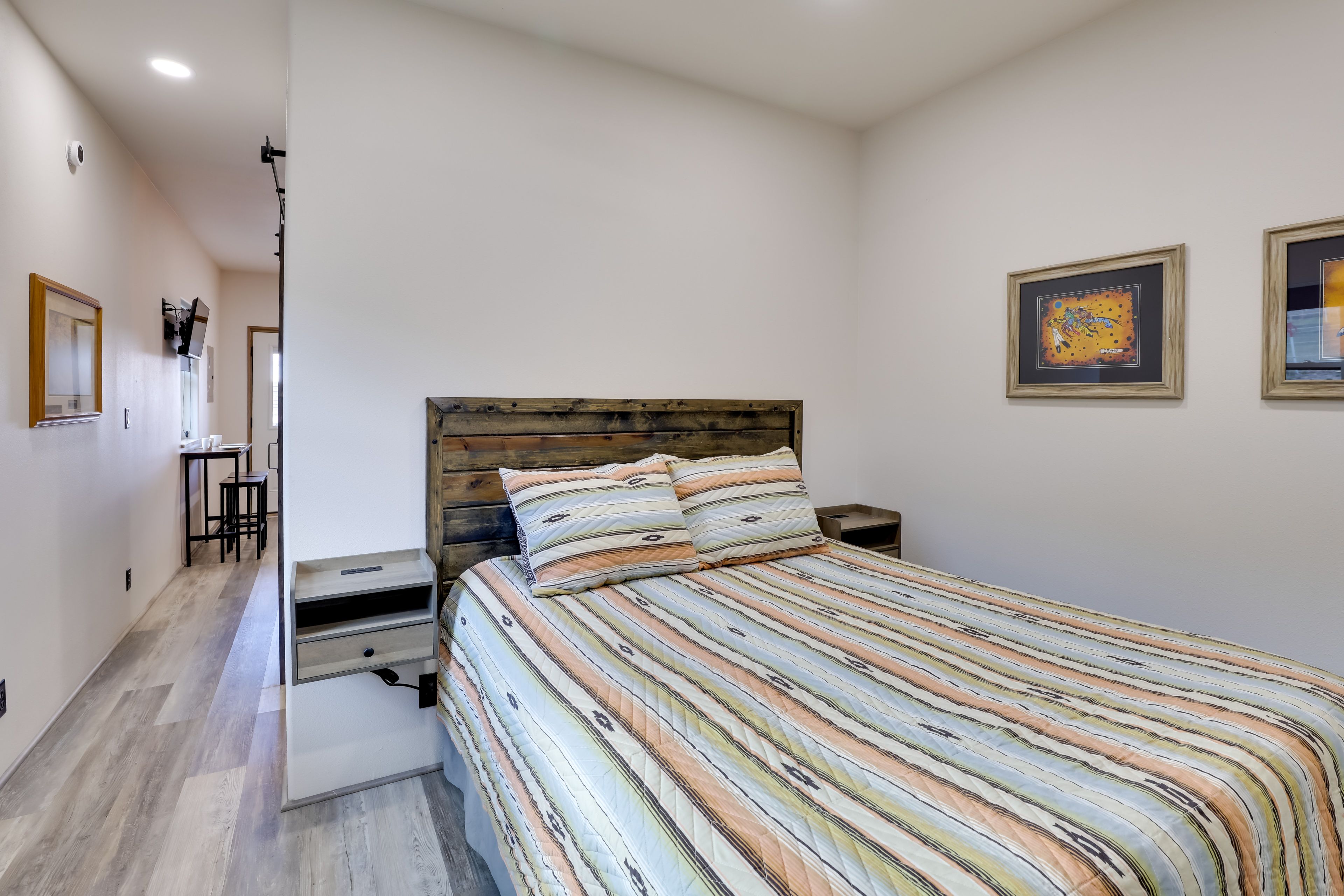 Studio | Central Air Conditioning/Heat