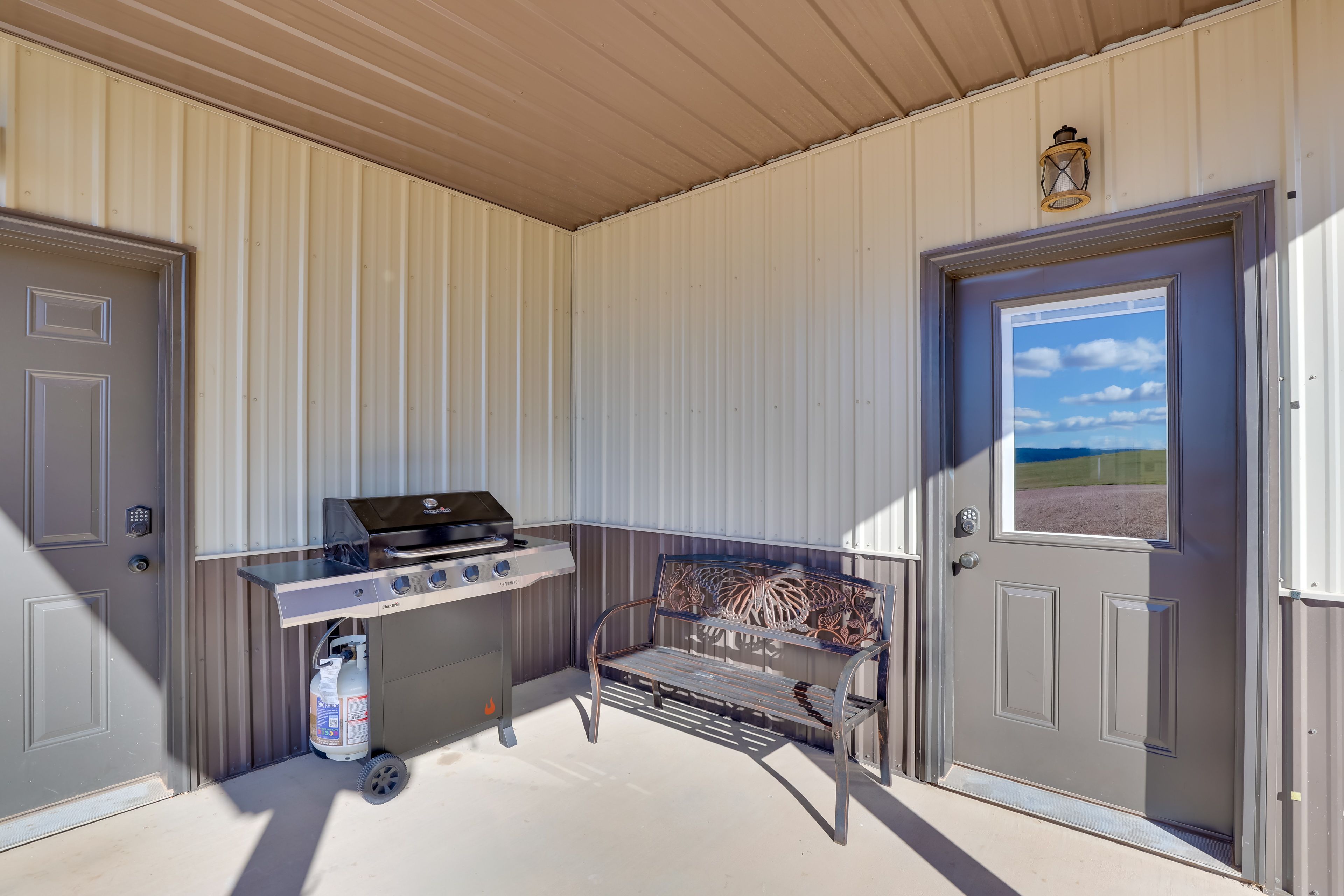 Front Entrance | Gas Grill