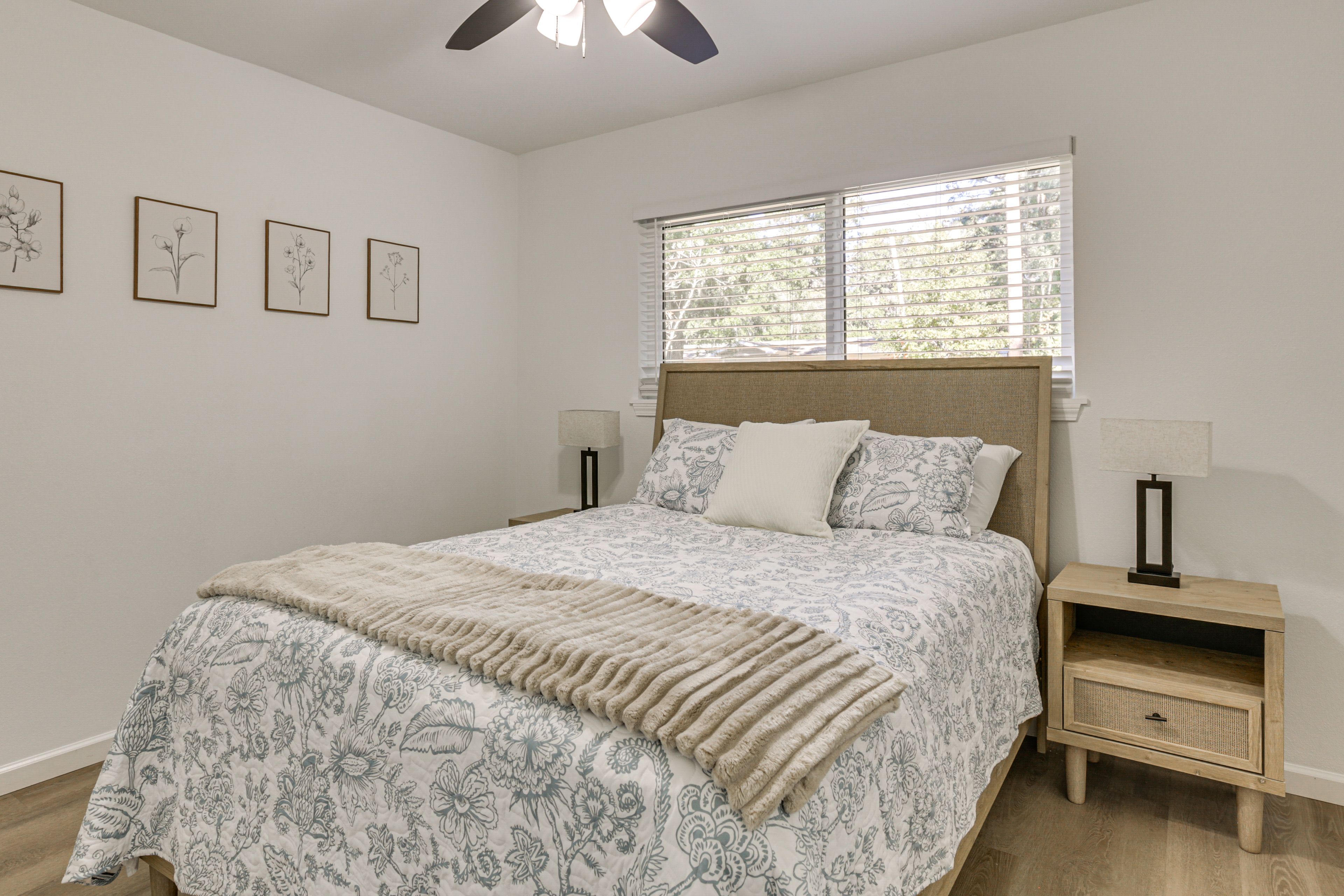 Bedroom 3 | Queen Bed