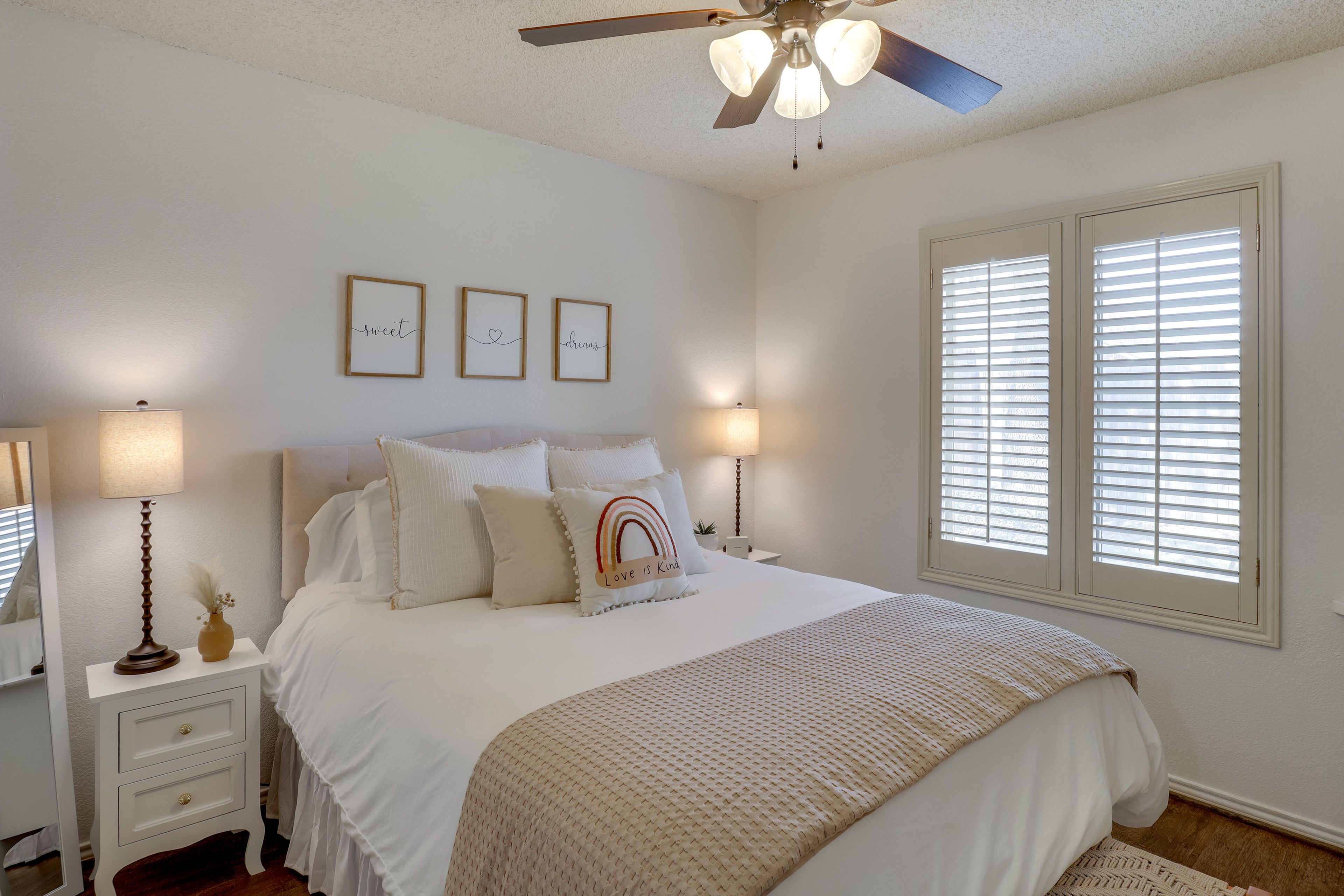 Bedroom 2 | Queen Bed