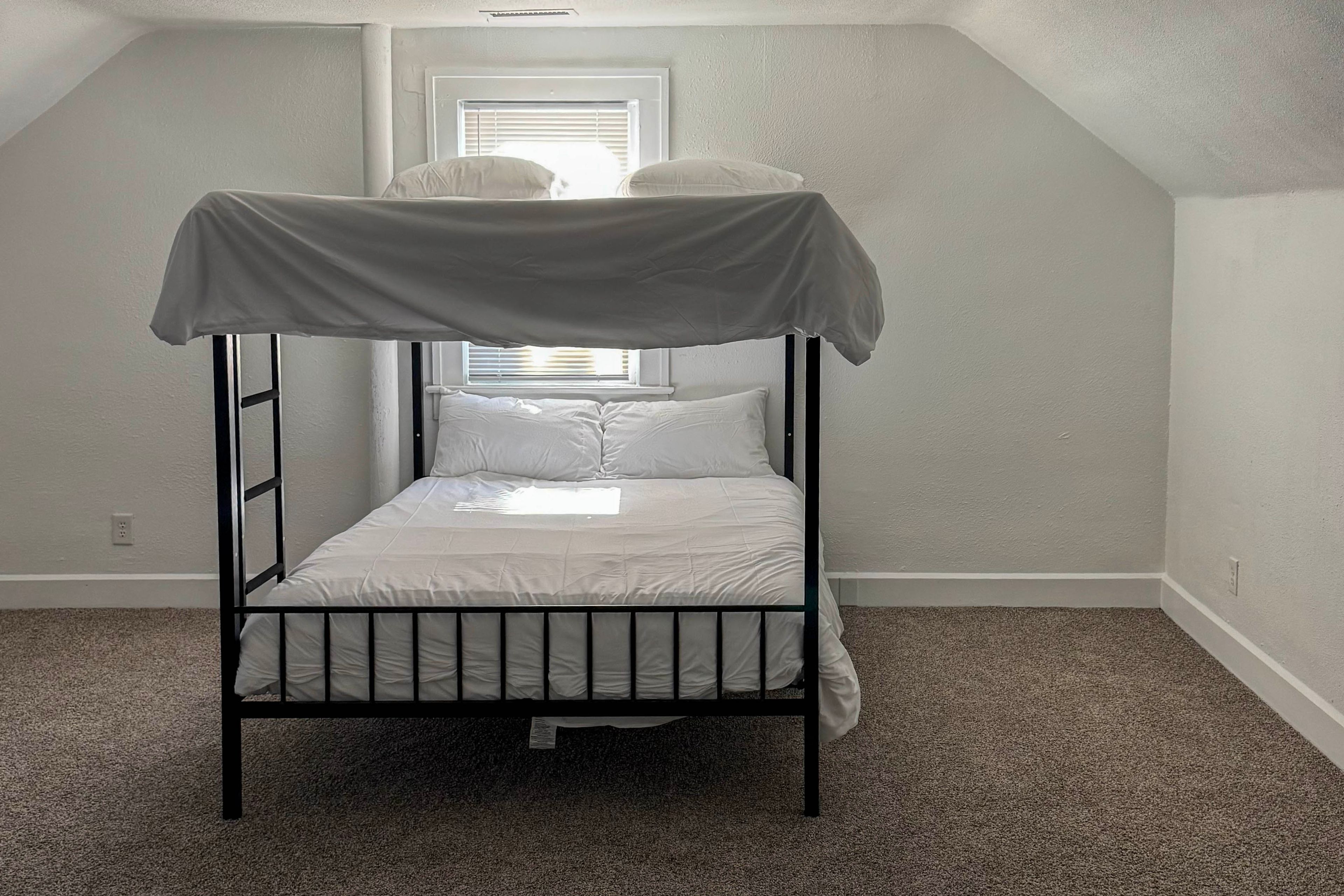 Bedroom 5 | Full Bunk Bed | 3rd Floor
