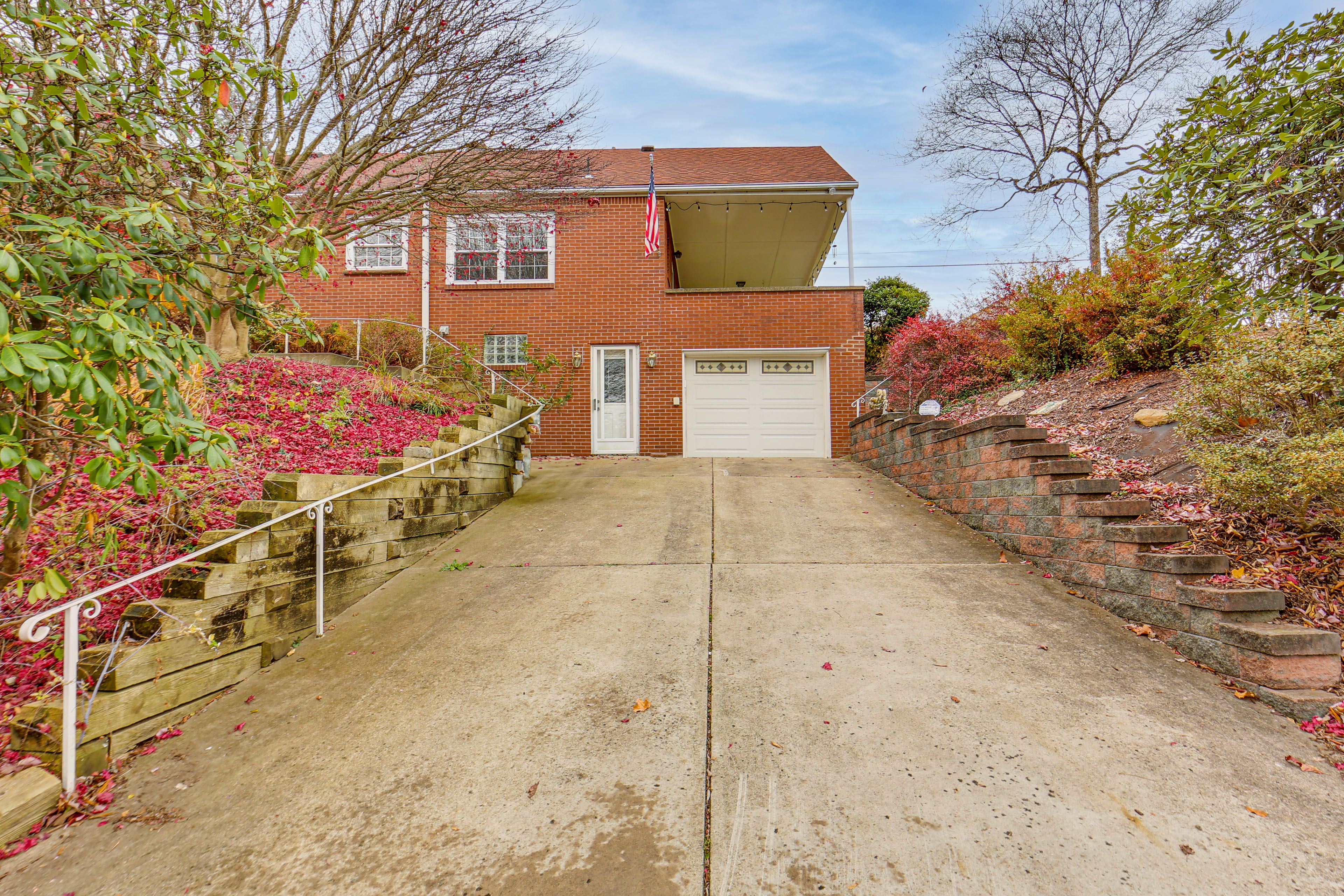 Parking | Driveway (2 Vehicles) | Free Street Parking (First-Come, First-Served)