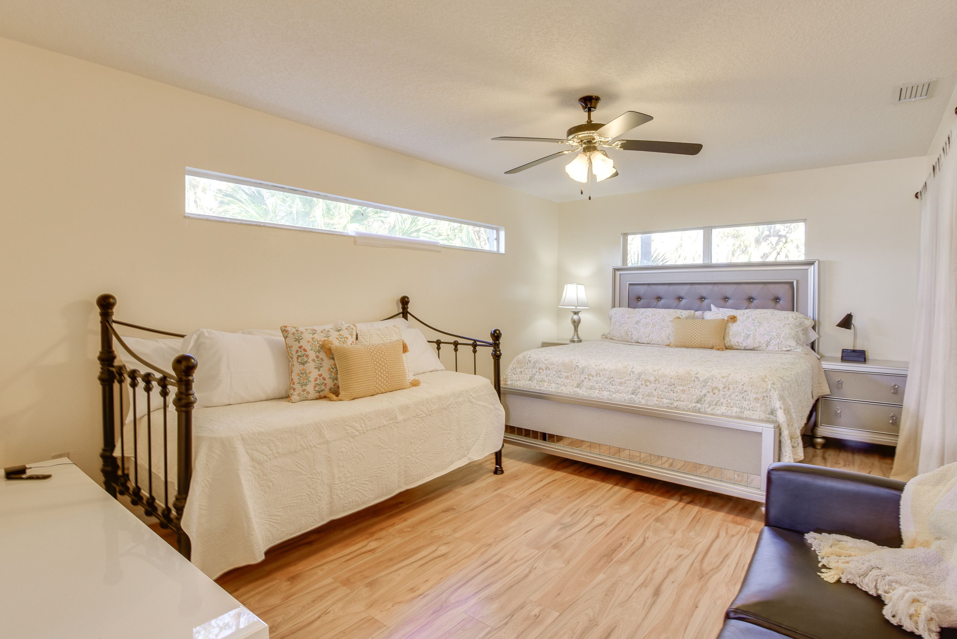 Bedroom 1 | 1st Floor | King Bed | Twin Daybed