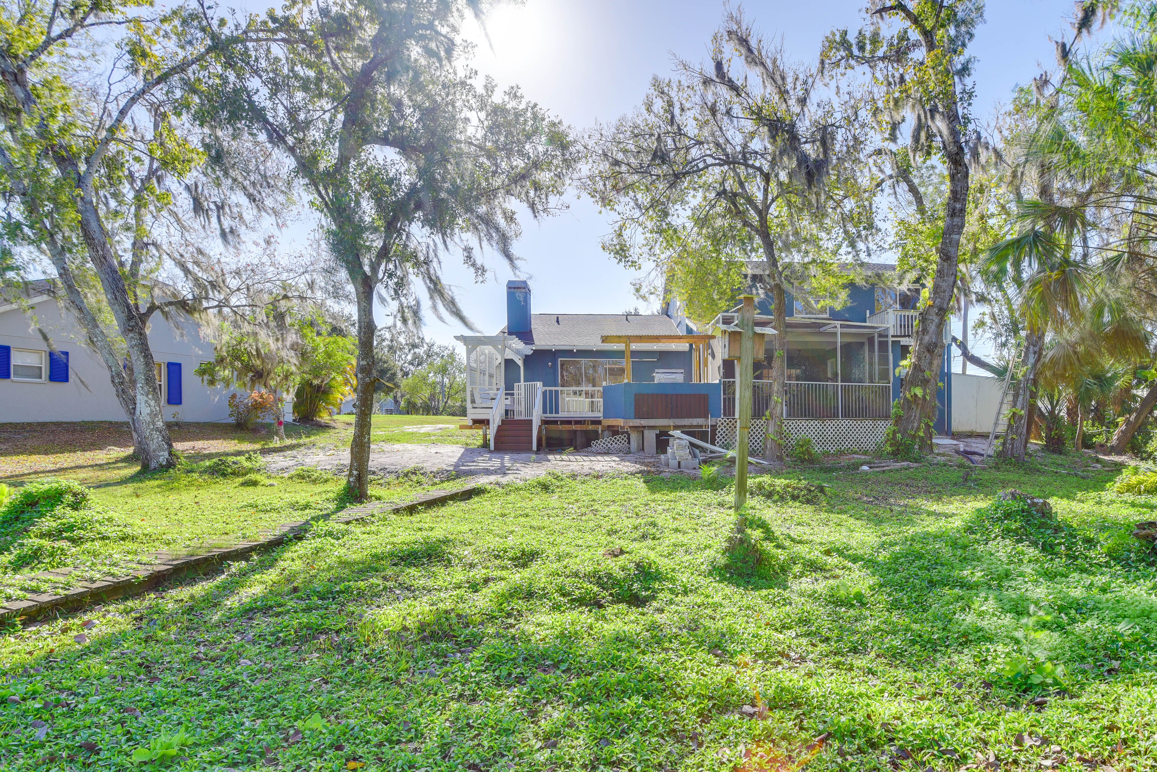 Parking | Garage (2 Vehicles) | Driveway (8 Vehicles) | Boat/RV Parking On-Site