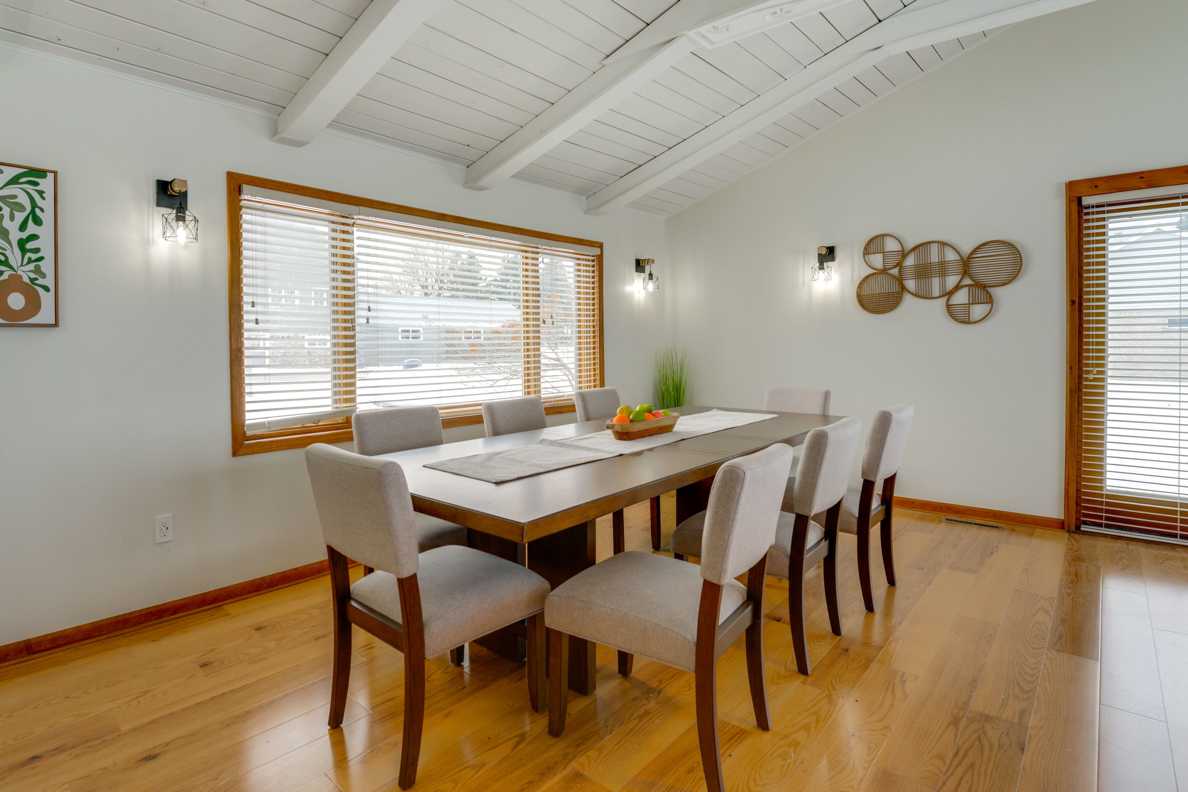 Dining Area | Dining Table | Dishware/Flatware