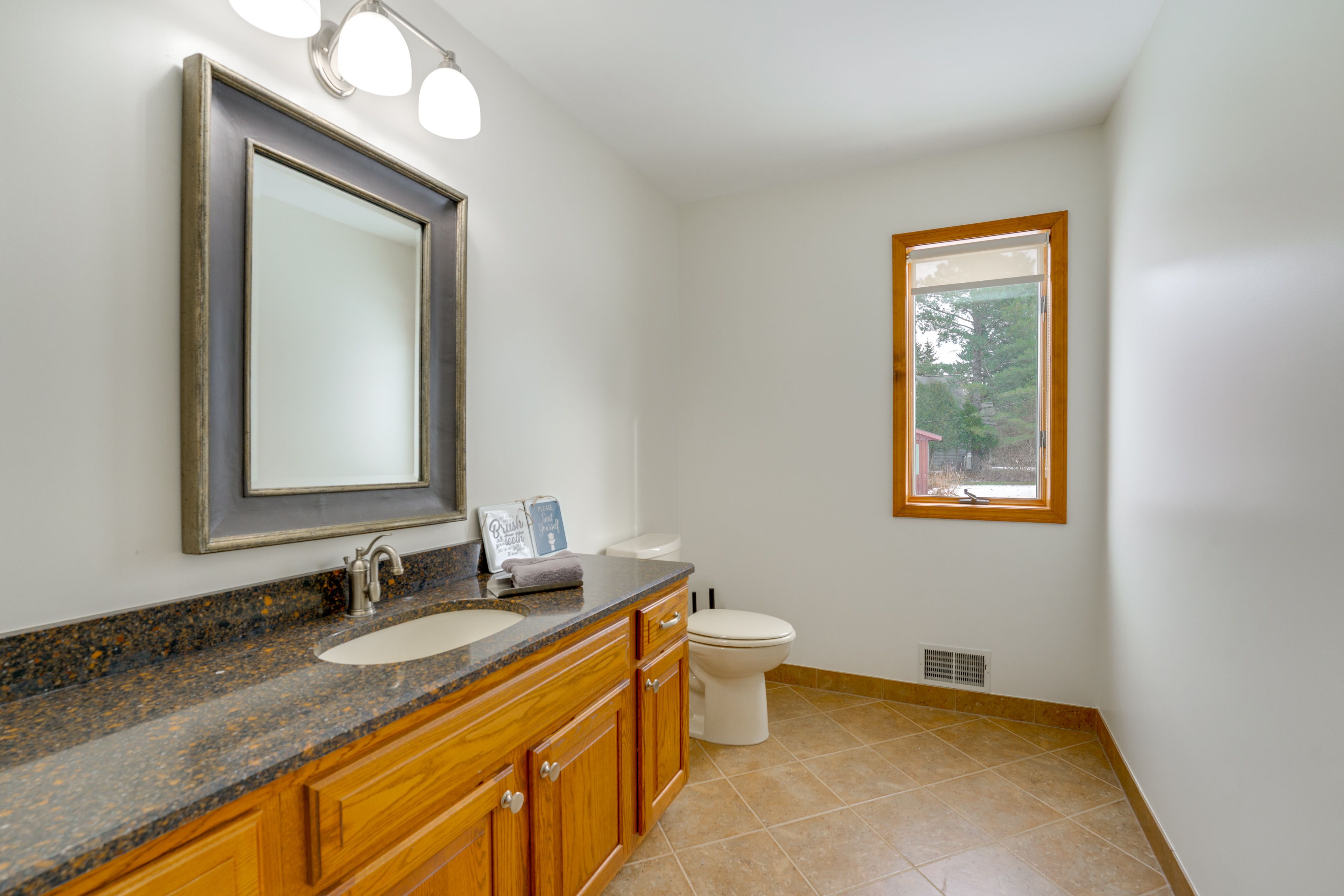 Full Bathroom | Hair Dryer