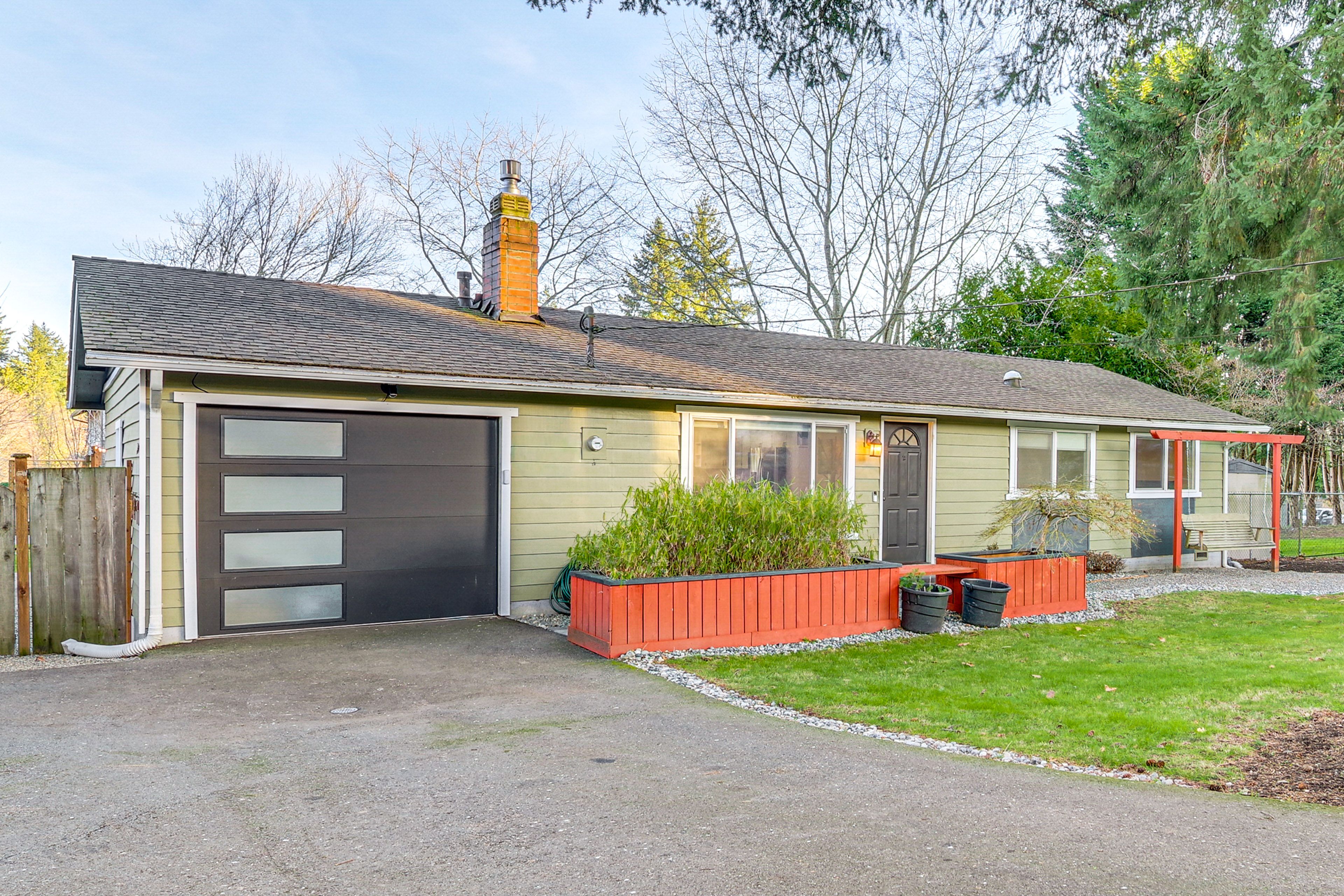 Parking | Driveway (4 Vehicles)