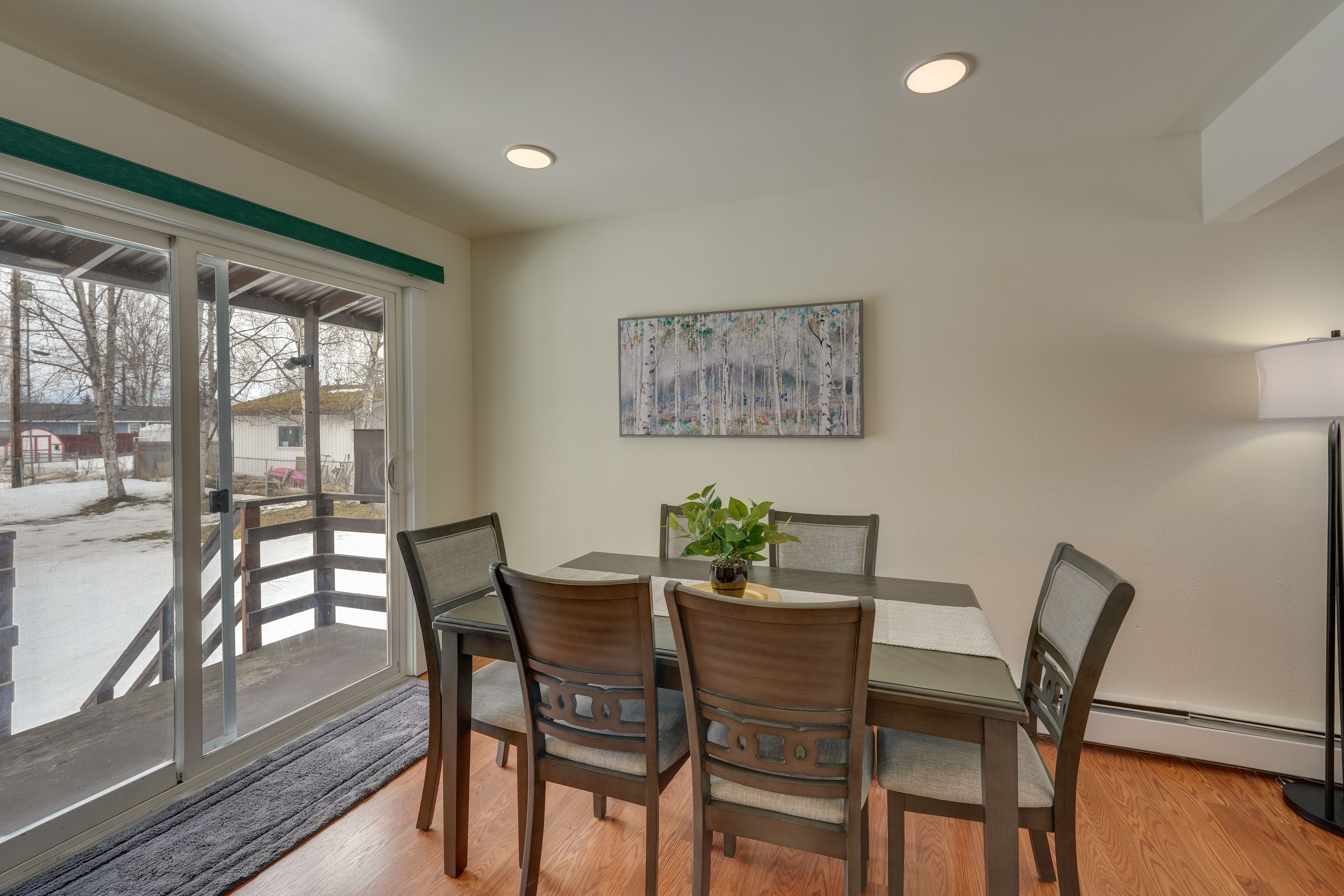 Dining Area | Dishes & Flatware Provided | Main Floor