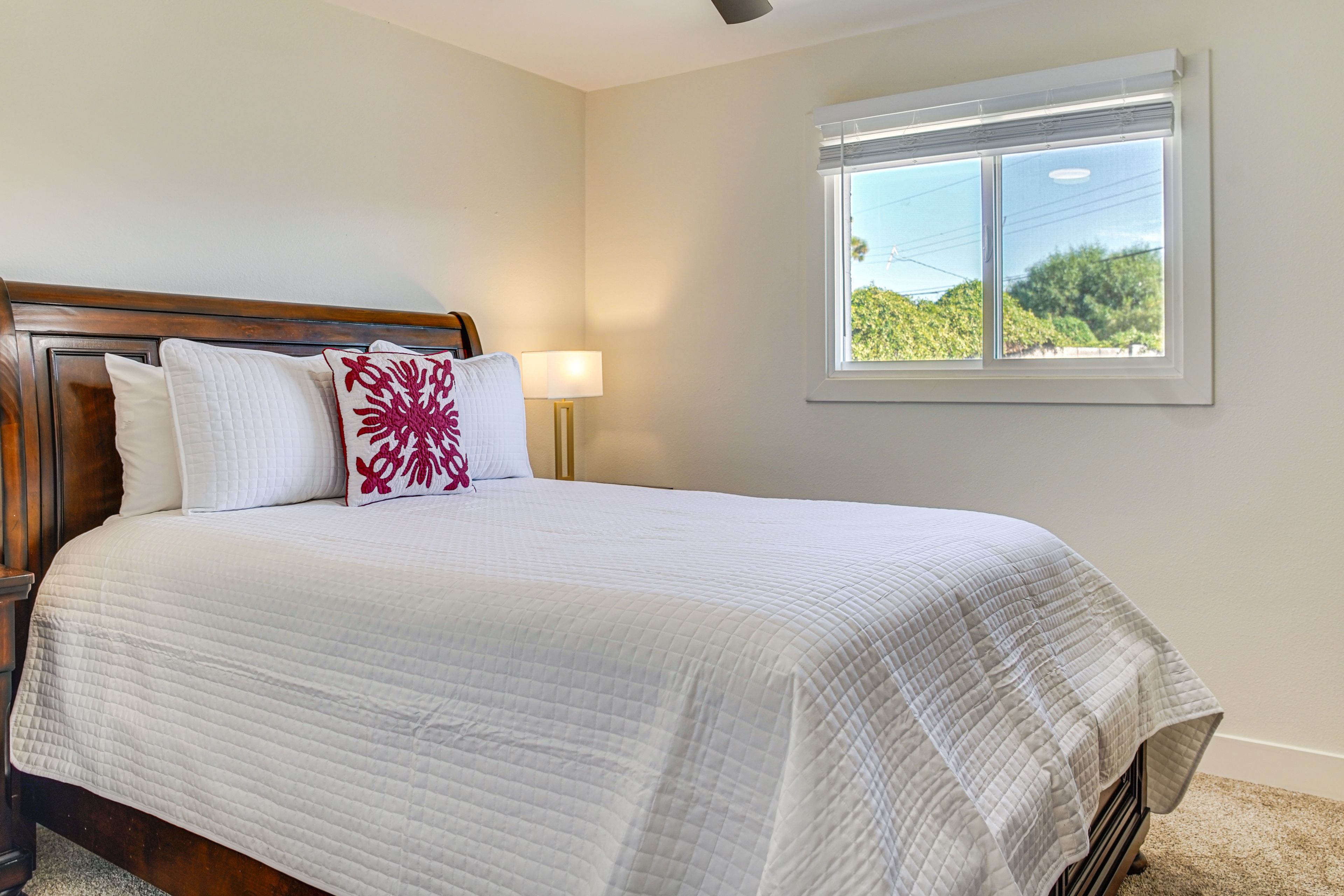 Bedroom 4 | Queen Bed