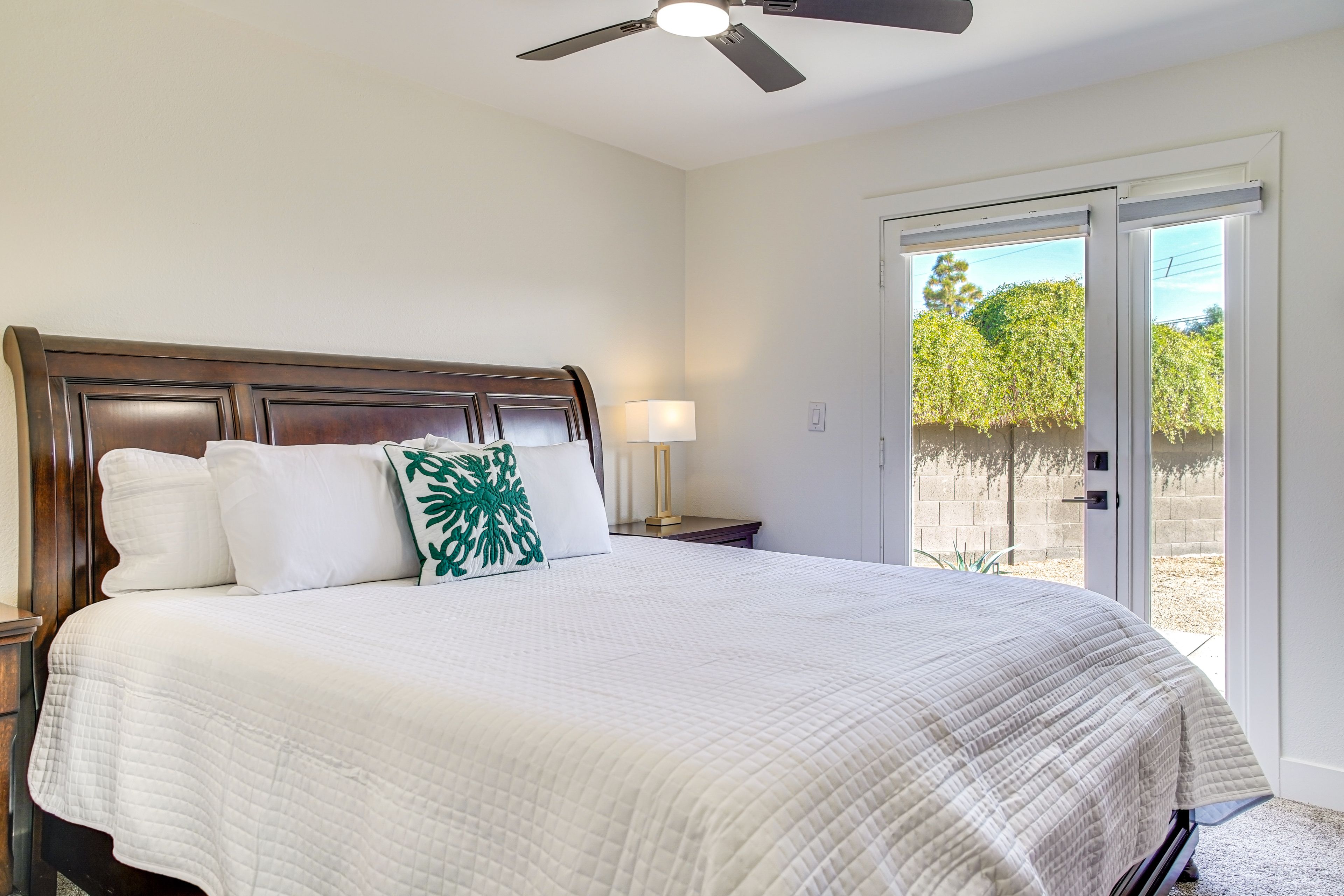 Bedroom 2 | King Bed